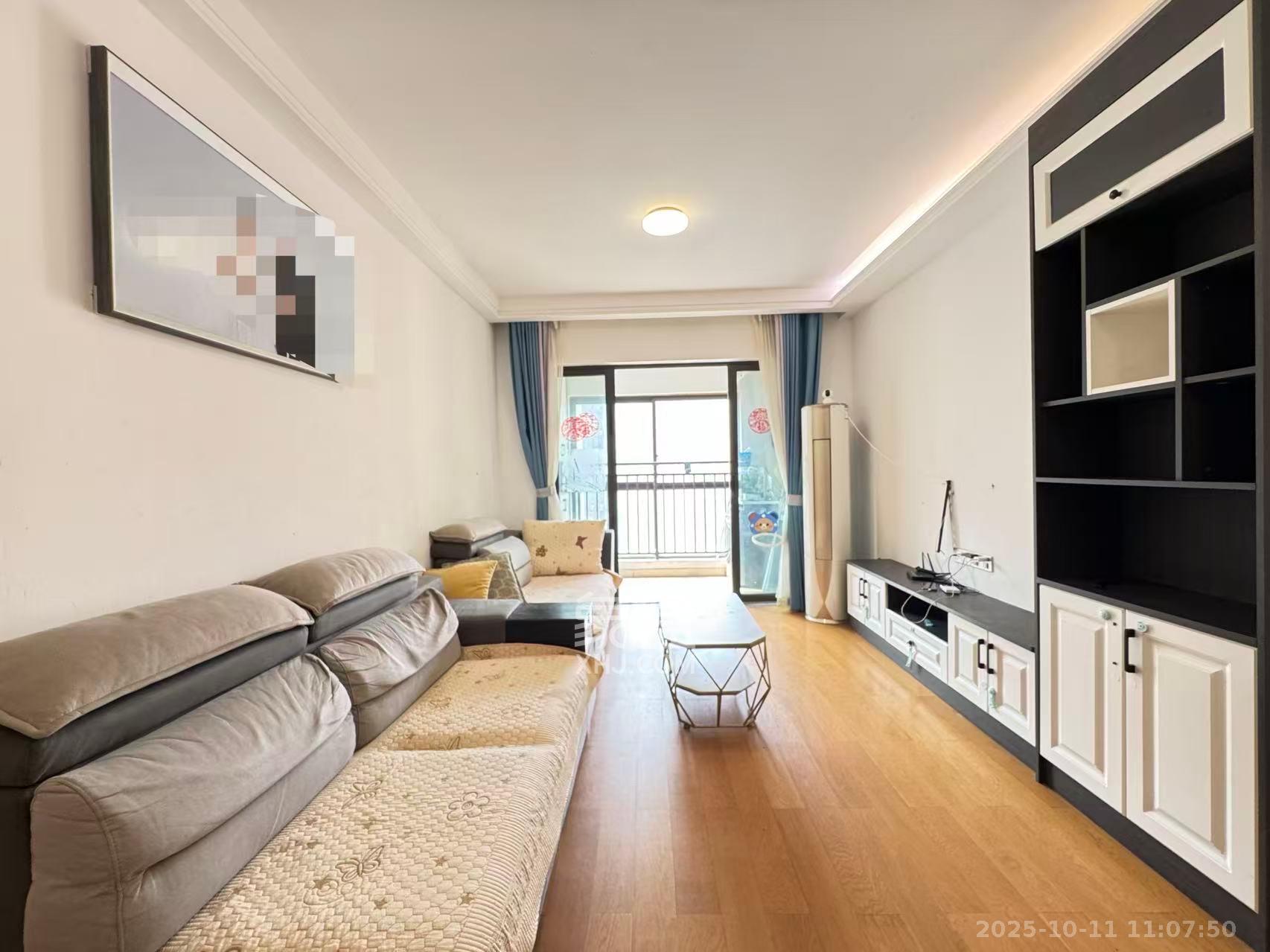 阳光城尚东湾青柠园  3室2厅1卫    2500.0元/月 阳光城尚东湾青柠园  3室2厅1卫    2500.0元/月室内图