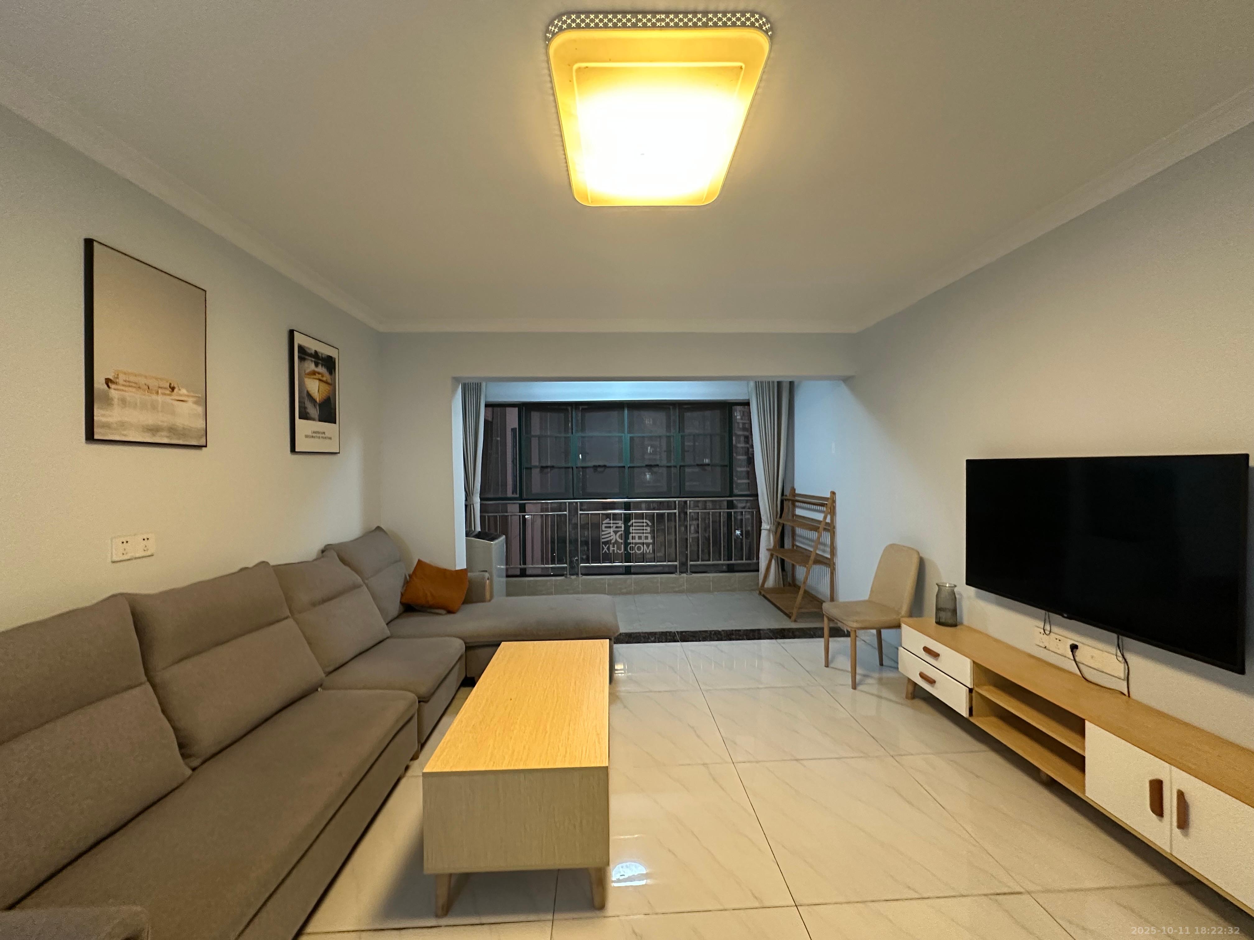 博长山水香颐  4室2厅2卫    2400.0元/月