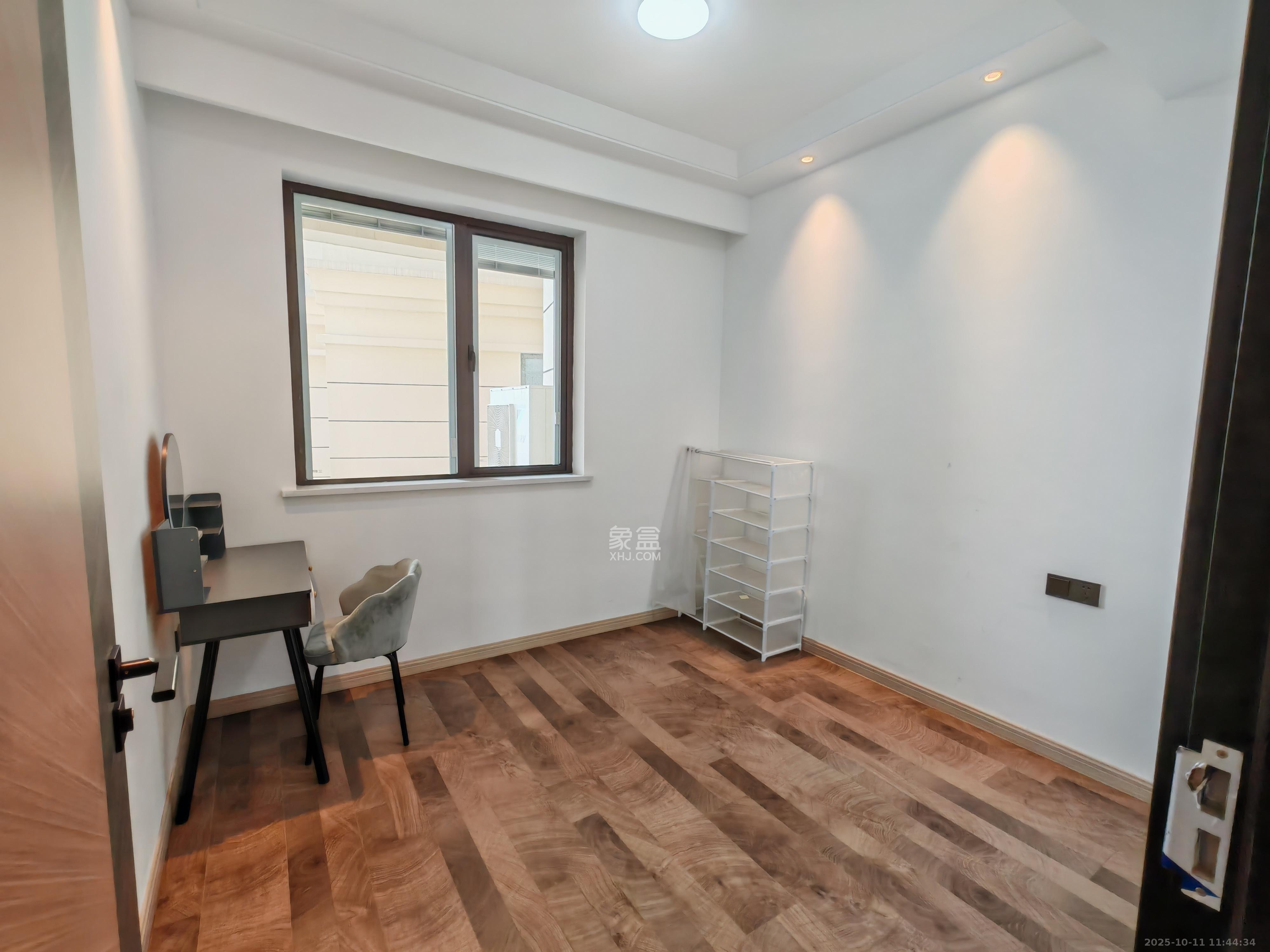 臻园 4室2厅3卫 4500.0元/月 臻园 4室2厅3卫 4500.0元/月室内图