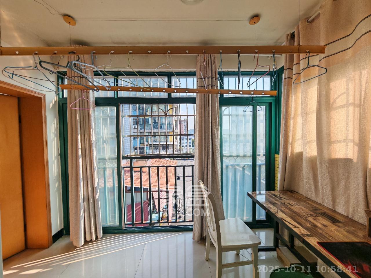 望兴景园一期  2室2厅1卫    2200.0元/月室内图