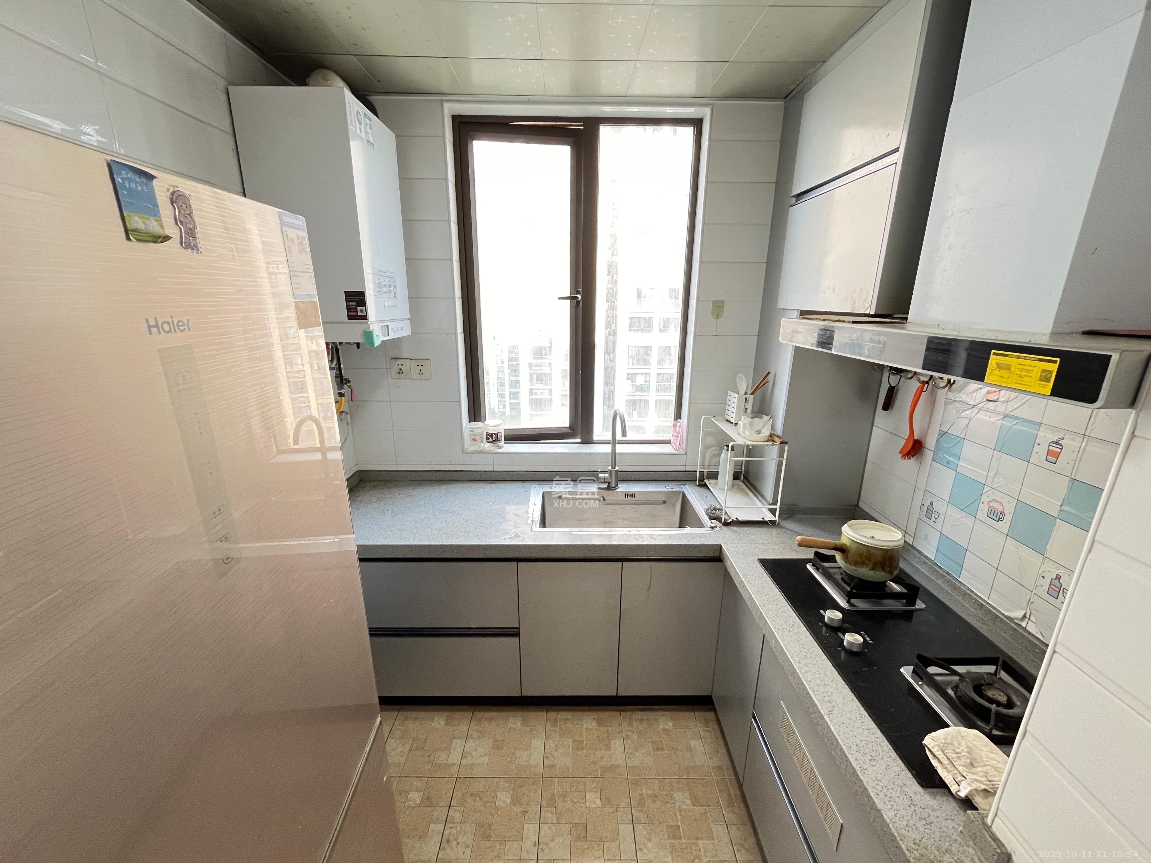 旭辉藏郡（藏郡、旭湘华府)  3室2厅1卫    2600.0元/月室内图