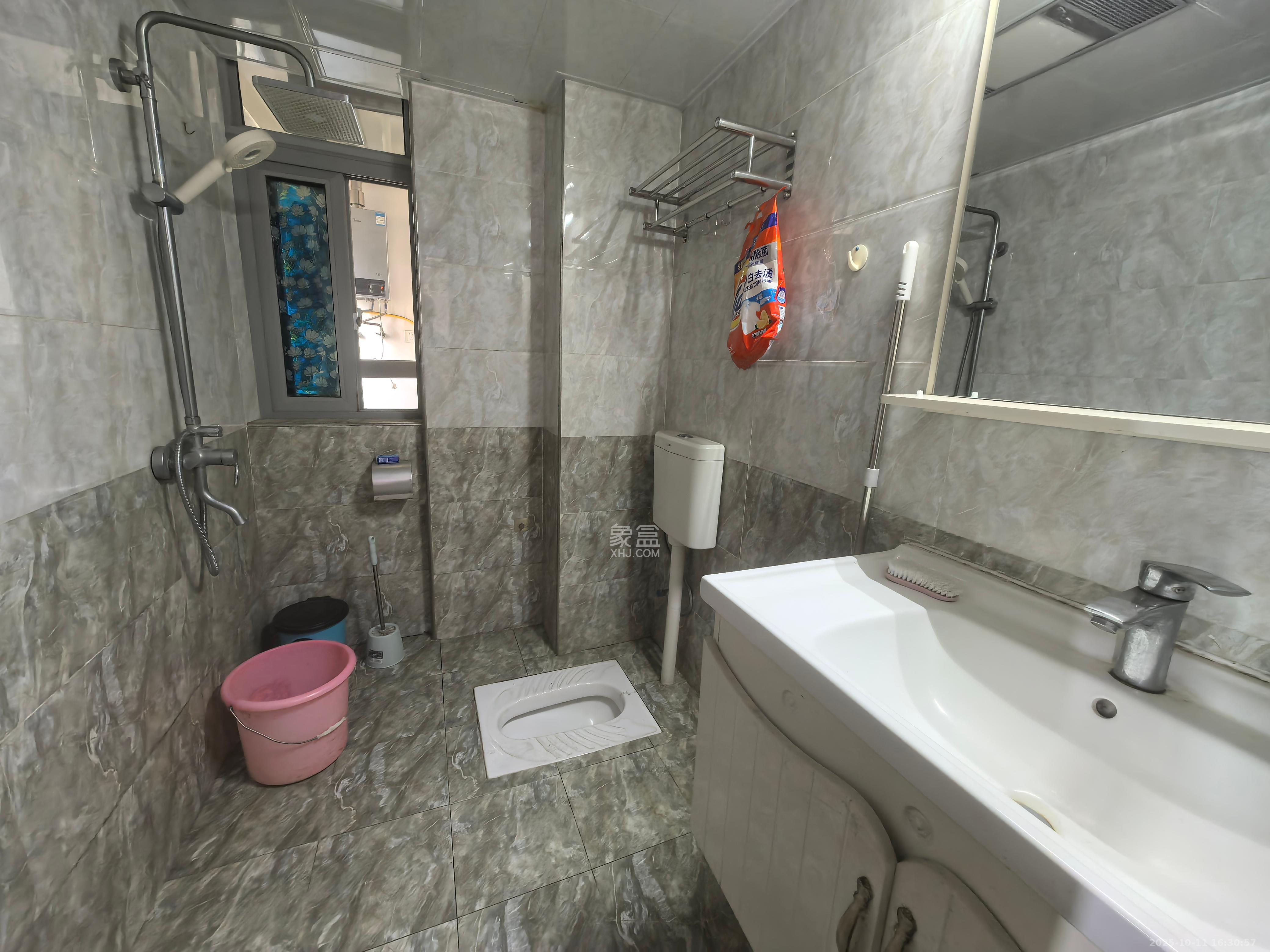 钱隆世家 2室1厅1卫 2000.0元/月 钱隆世家 2室1厅1卫 2000.0元/月室内图