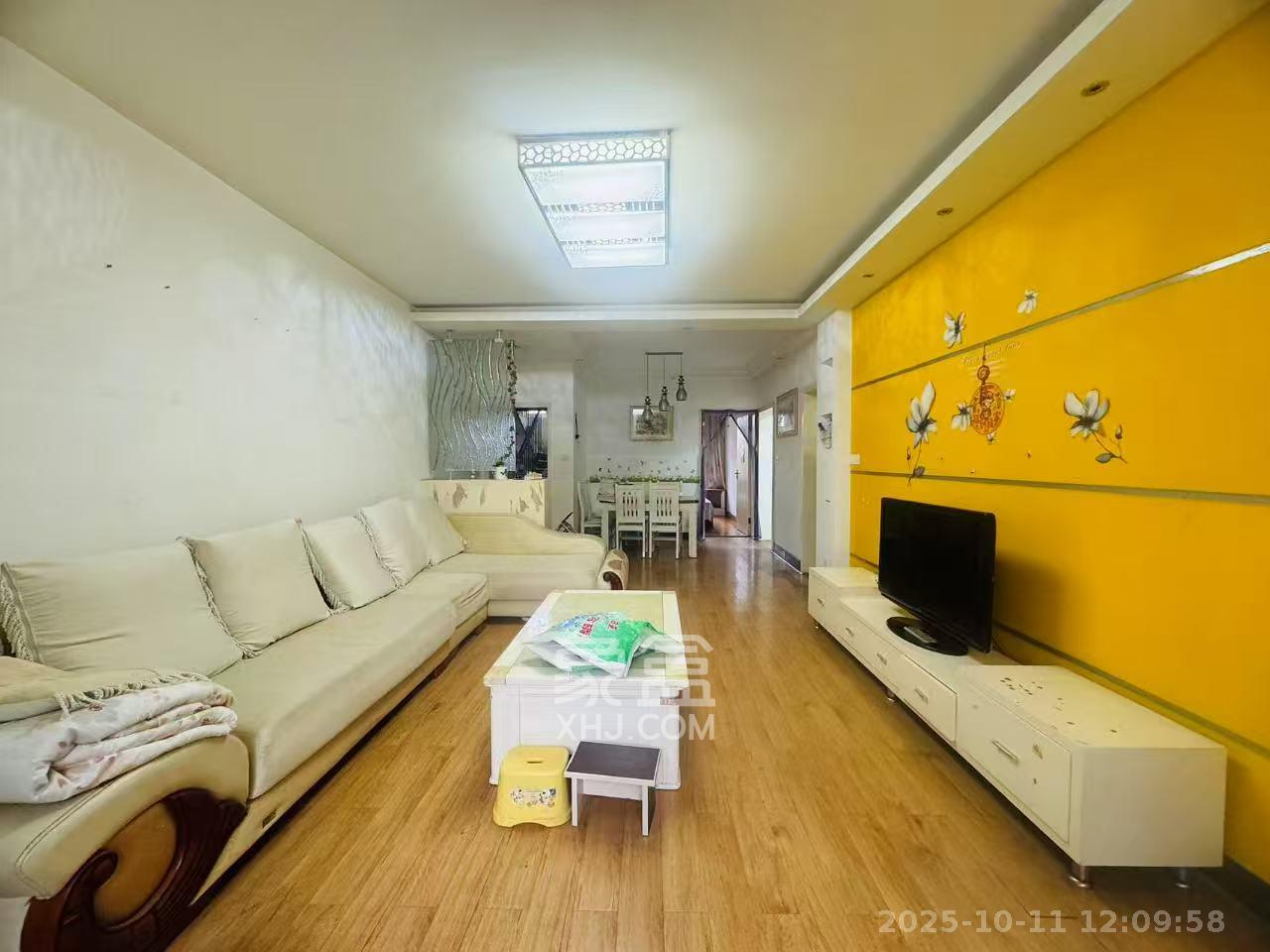 湘樟园小区(湘樟家园)  2室1厅1卫    1600.0元/月 湘樟园小区(湘樟家园)  2室1厅1卫    1600.0元/月室内图