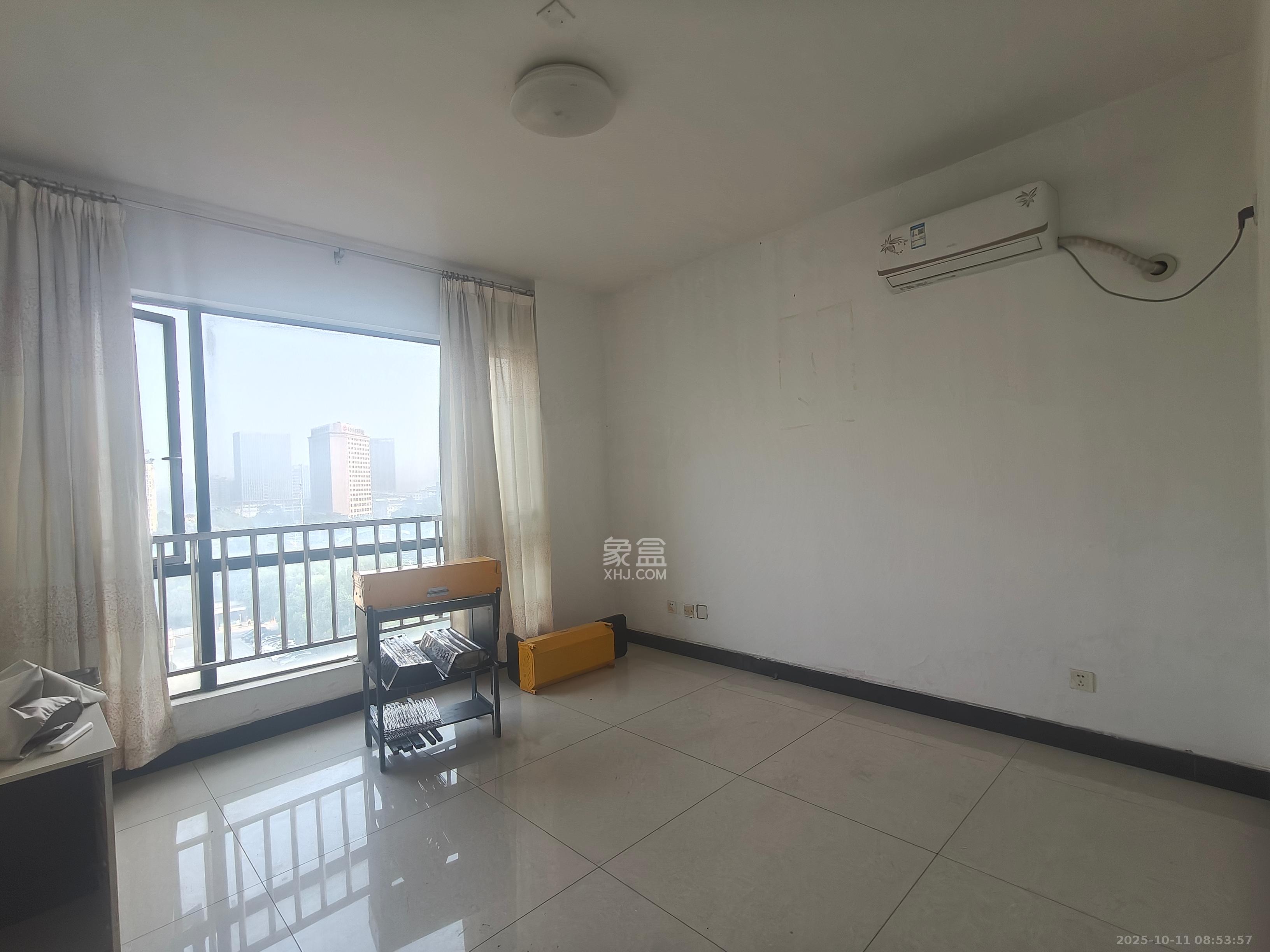 和庄  3室1厅1卫    1600.0元/月