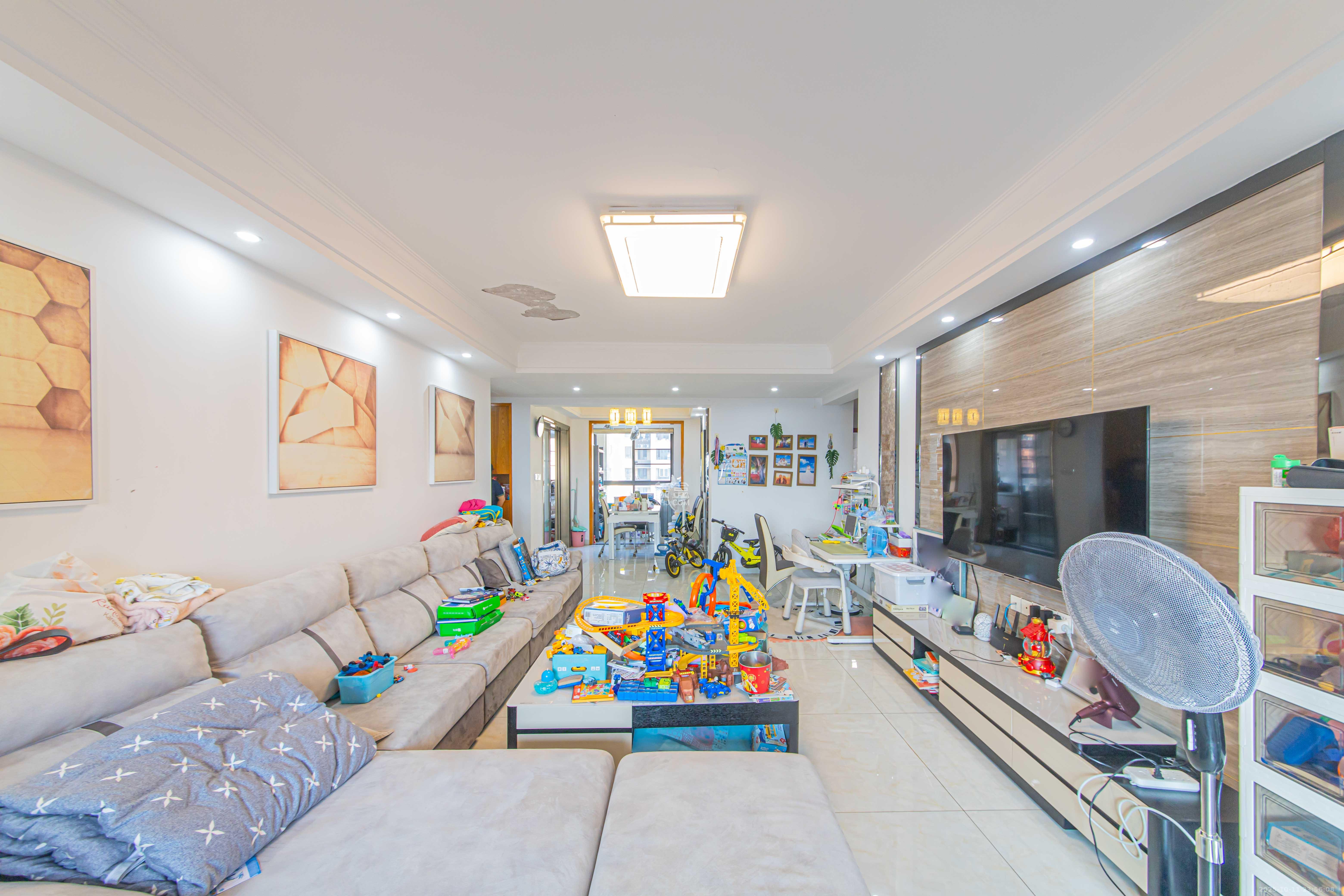 北辰中央公园A区  3室2厅1卫    119.0万