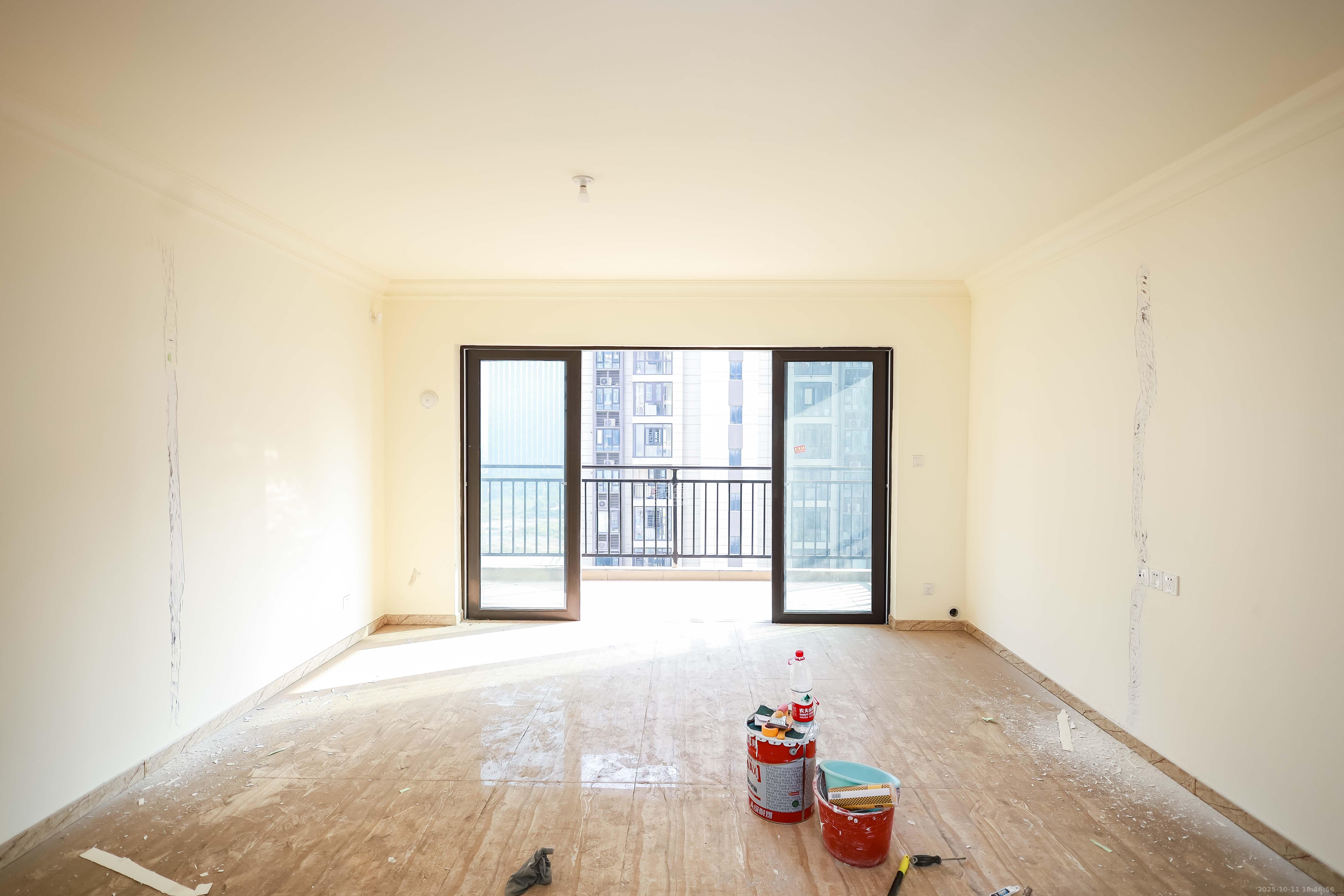 碧桂园荟隽棠 4室2厅2卫 141.0万 碧桂园荟隽棠 4室2厅2卫 141.0万客厅