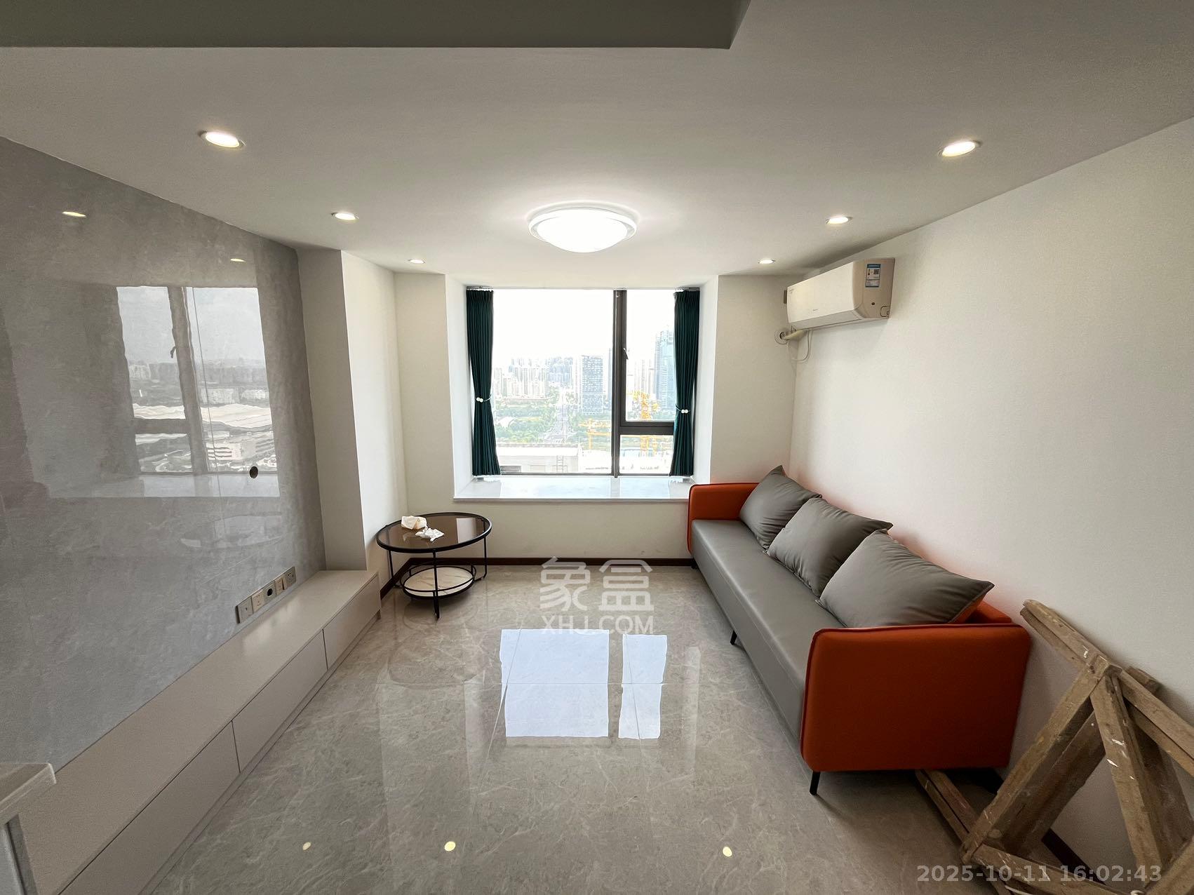 佳兆业云顶都汇  2室2厅1卫    1800.0元/月 佳兆业云顶都汇  2室2厅1卫    1800.0元/月室内图