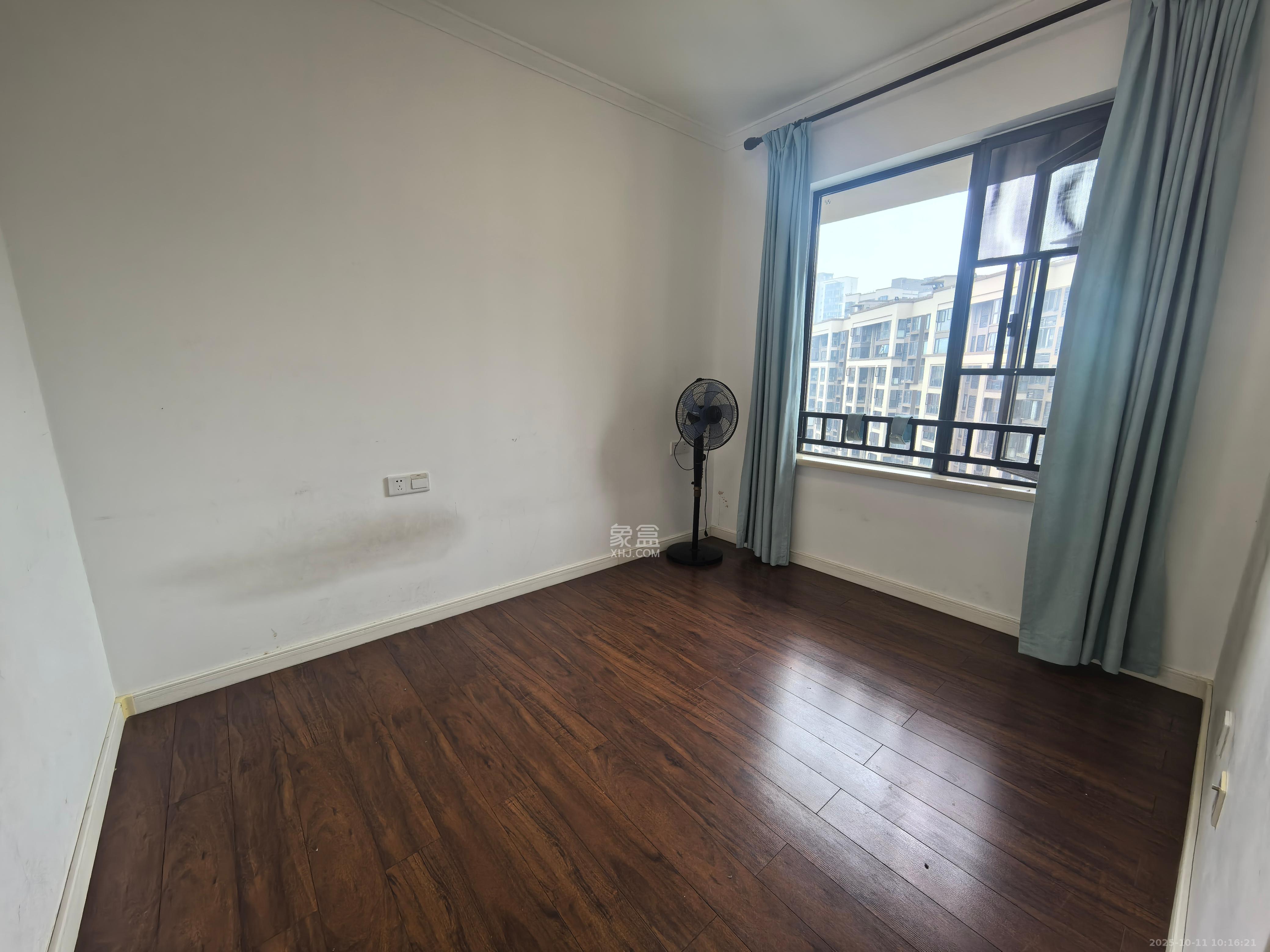 万科里梅溪郡  3室2厅2卫    3500.0元/月 万科里梅溪郡  3室2厅2卫    3500.0元/月室内图