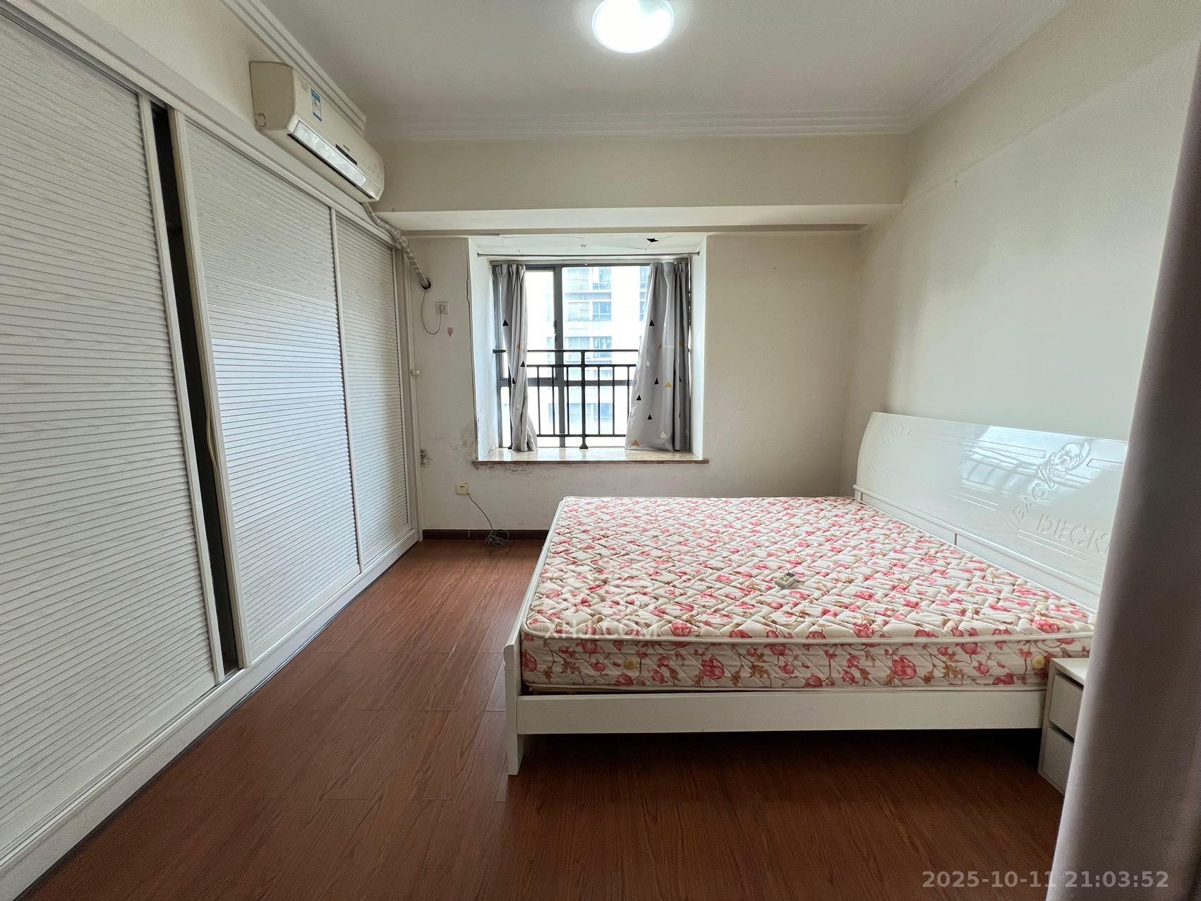 西子一间 1室1厅1卫 1500.0元/月 西子一间 1室1厅1卫 1500.0元/月室内图