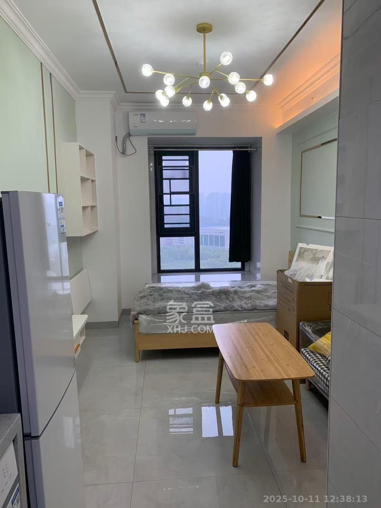 保利麓谷林语I区  1室1厅1卫    1400.0元/月