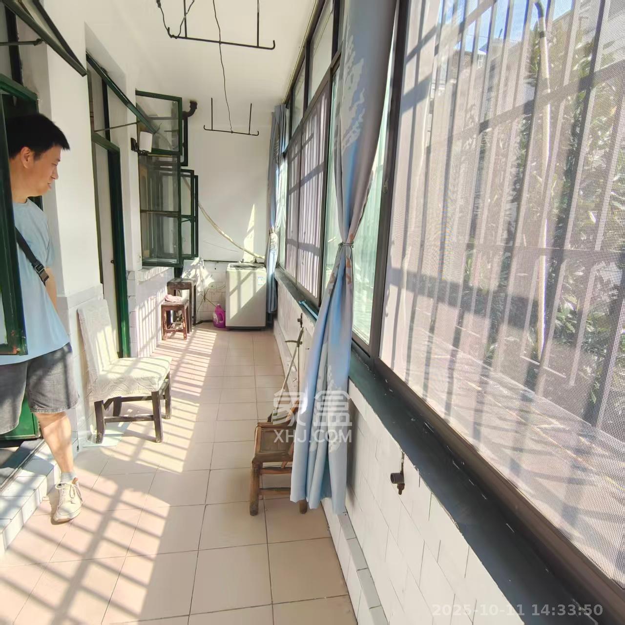 粮食局宿舍(东茅街95、97号) 2室1厅1卫 2200.0元/月 粮食局宿舍(东茅街95、97号) 2室1厅1卫 2200.0元/月室内图