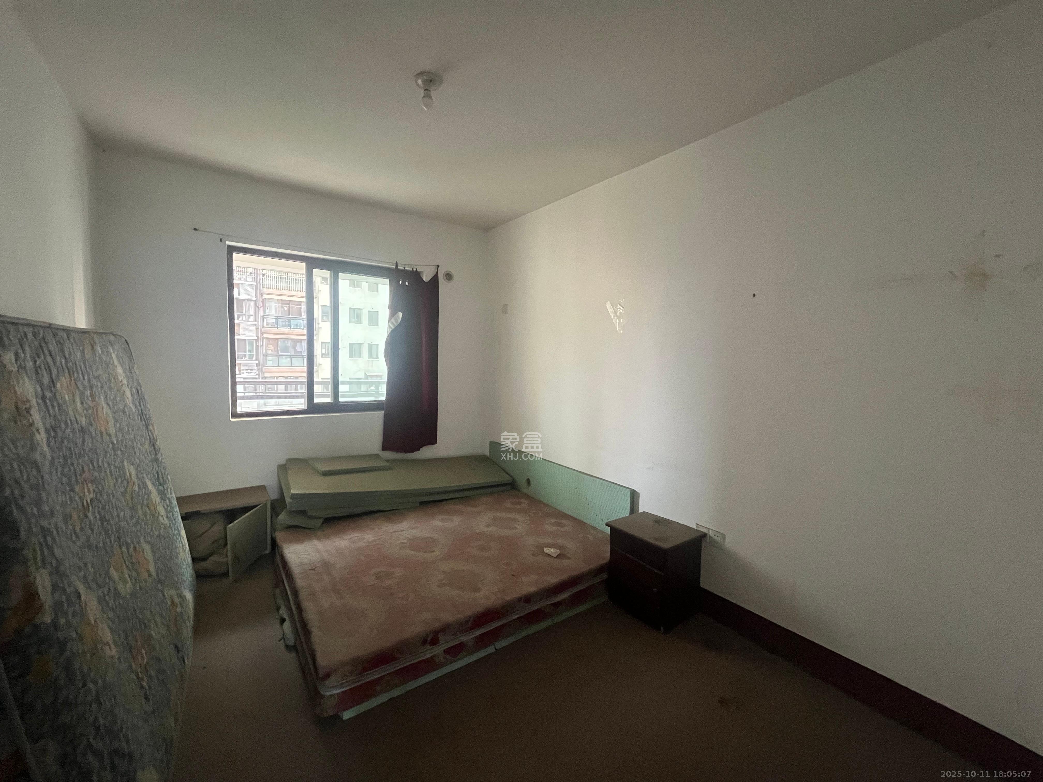 鑫天山水洲城 3室2厅2卫 1600.0元/月 鑫天山水洲城 3室2厅2卫 1600.0元/月室内图