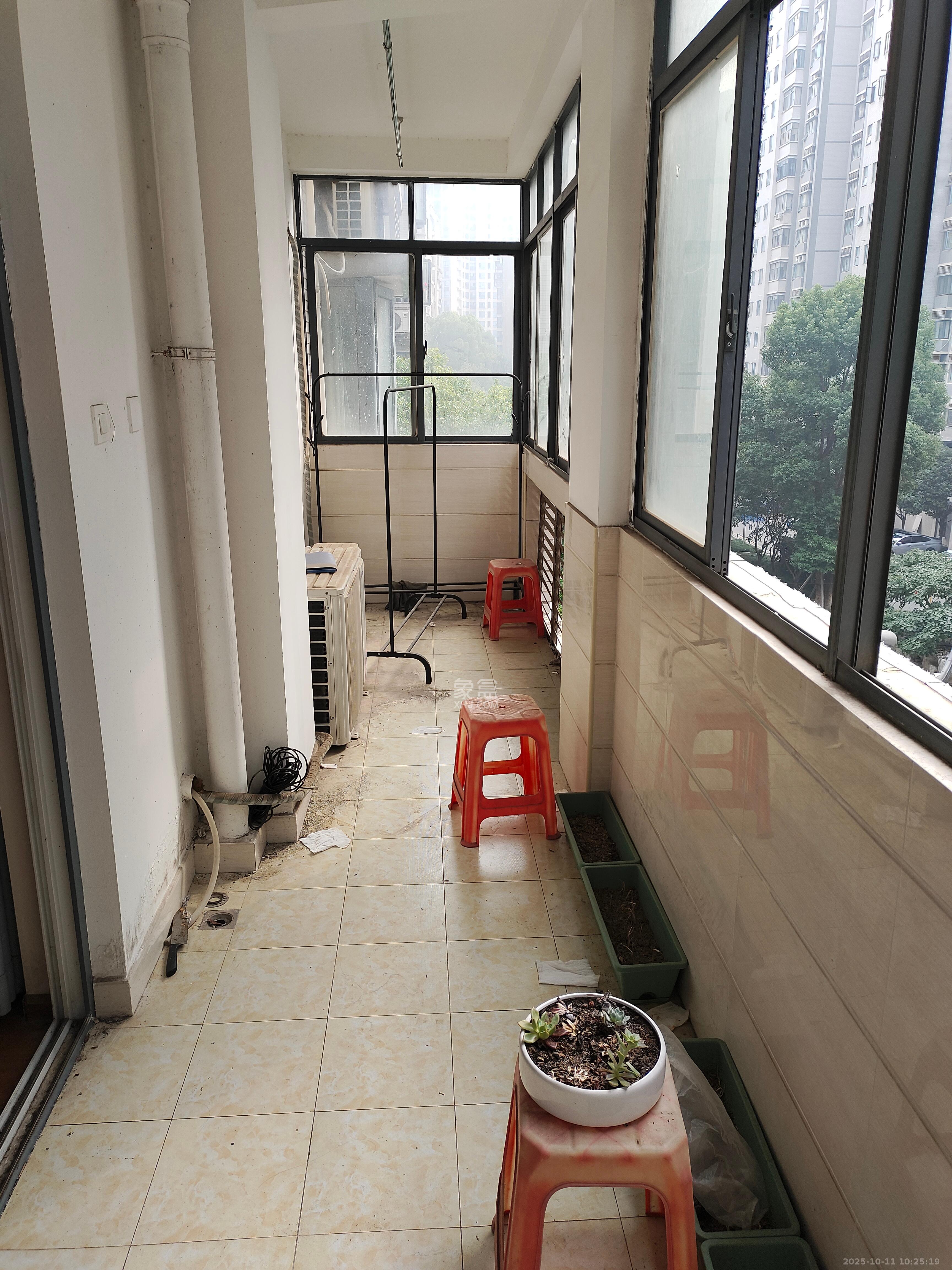 麓阳和景雅苑 4室2厅2卫 4800.0元/月 麓阳和景雅苑 4室2厅2卫 4800.0元/月室内图