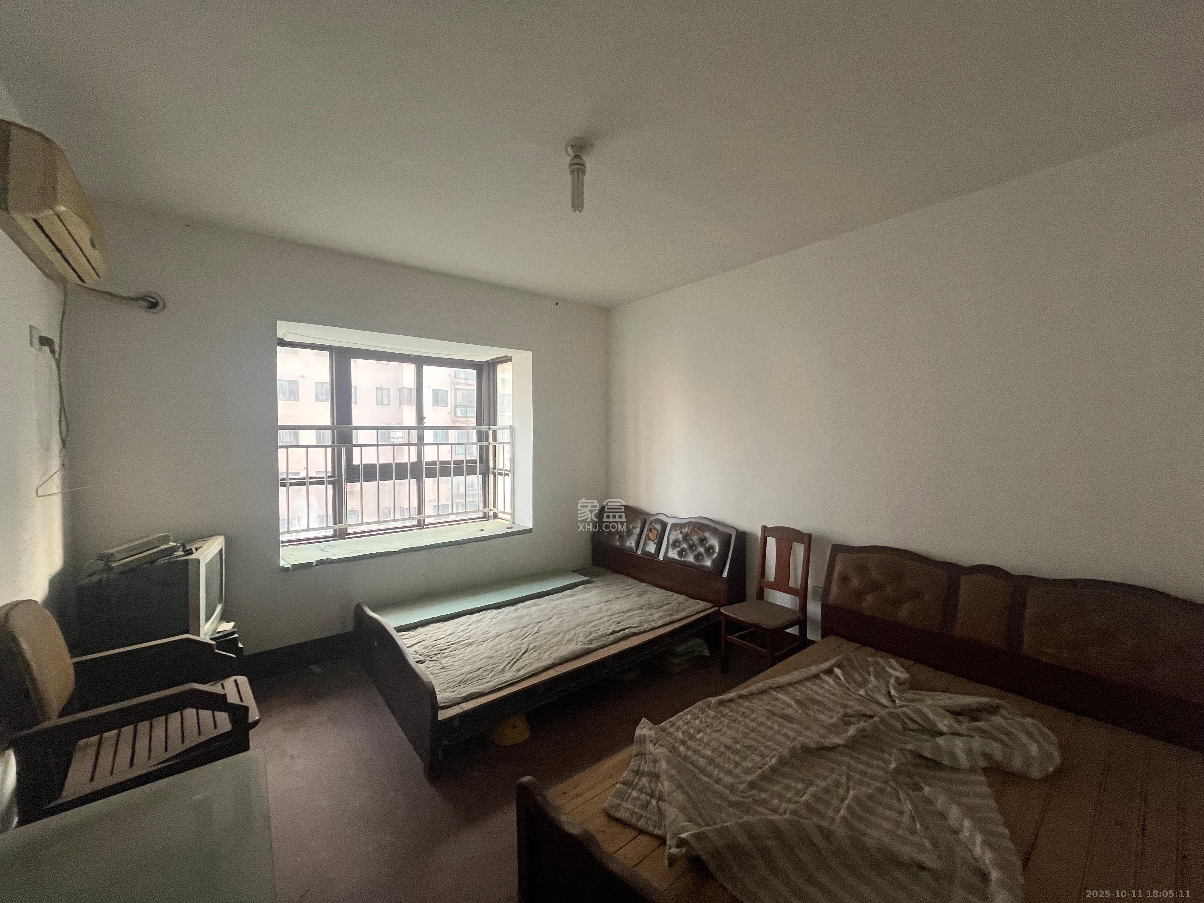 鑫天山水洲城 3室2厅2卫 1600.0元/月 鑫天山水洲城 3室2厅2卫 1600.0元/月室内图