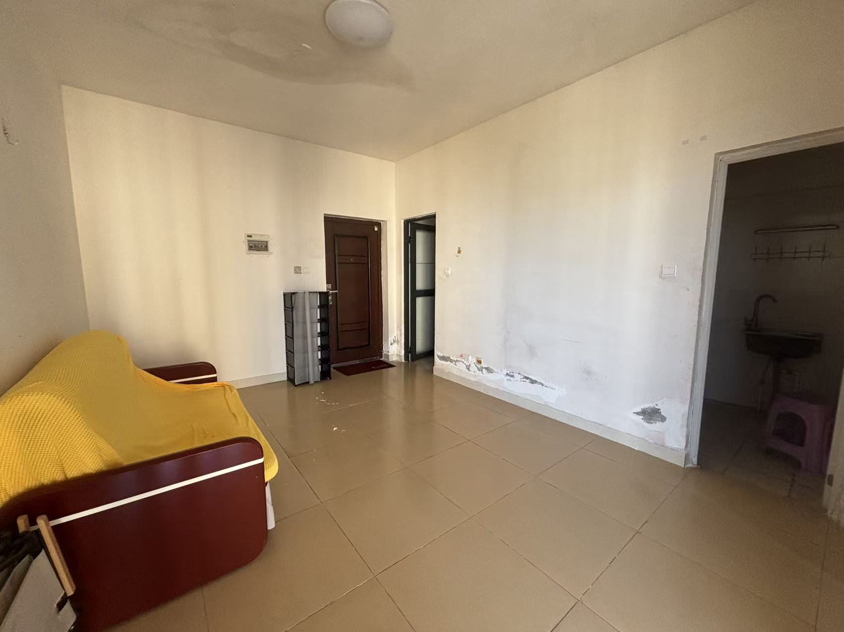 西海岸镇海小区 1室1厅1卫 800.0元/月 西海岸镇海小区 1室1厅1卫 800.0元/月室内图