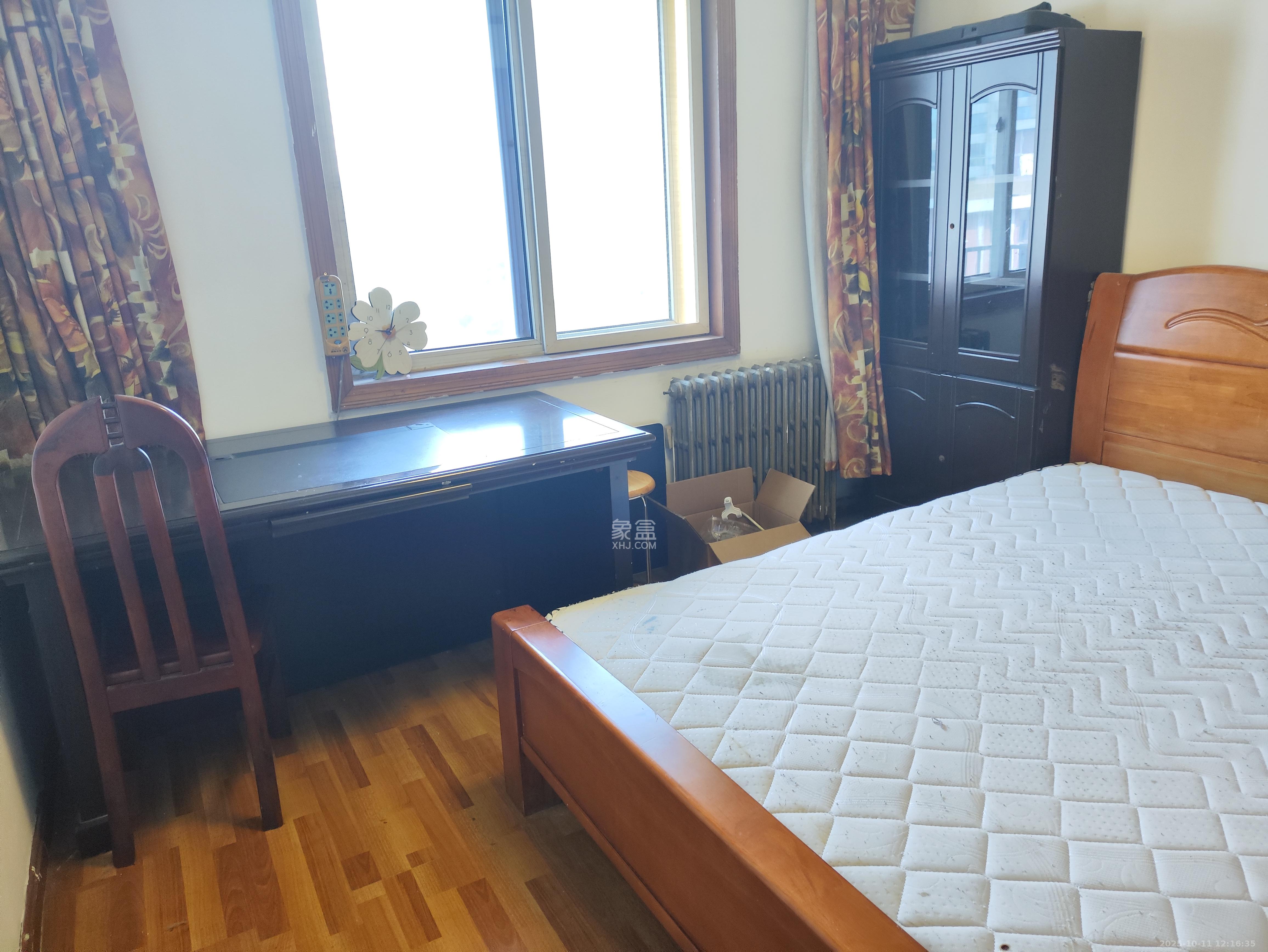 省政府机关二院 3室2厅1卫 3200.0元/月 省政府机关二院 3室2厅1卫 3200.0元/月室内图