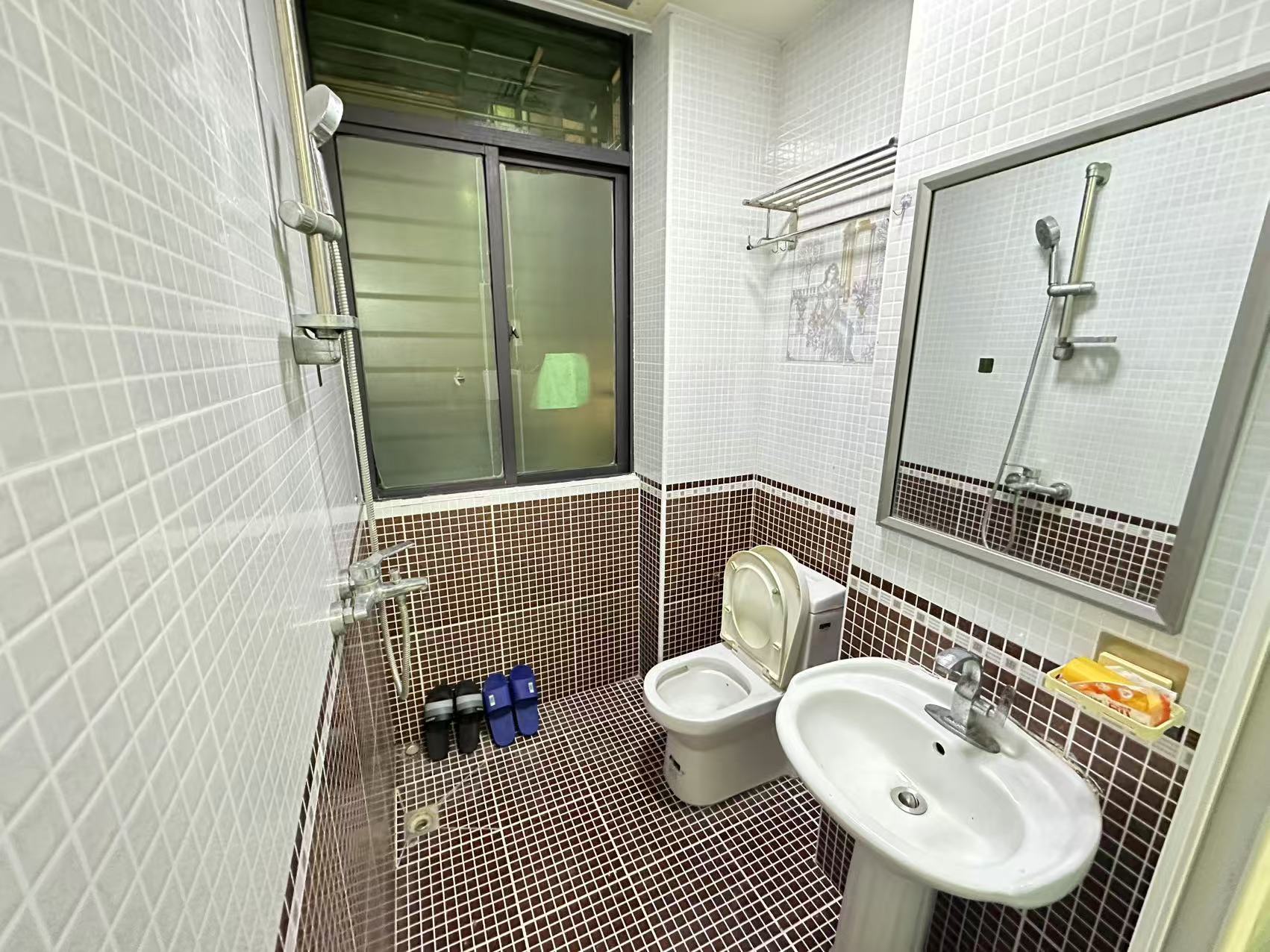 沁泽园 1室0厅1卫 1300.0元/月 沁泽园 1室0厅1卫 1300.0元/月室内图