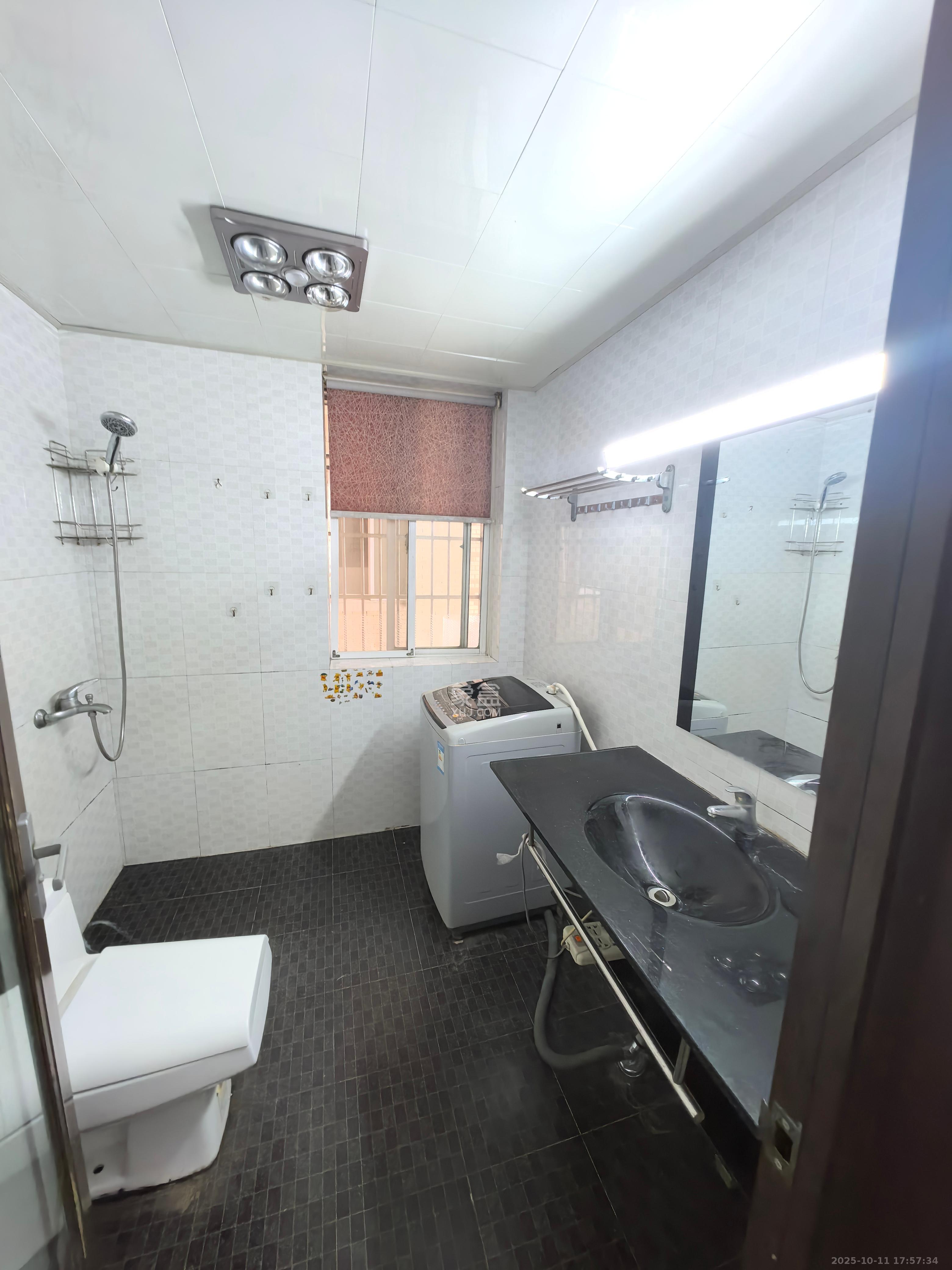 幸福里(幸福里一期) 1室2厅2卫 1800.0元/月 幸福里(幸福里一期) 1室2厅2卫 1800.0元/月室内图