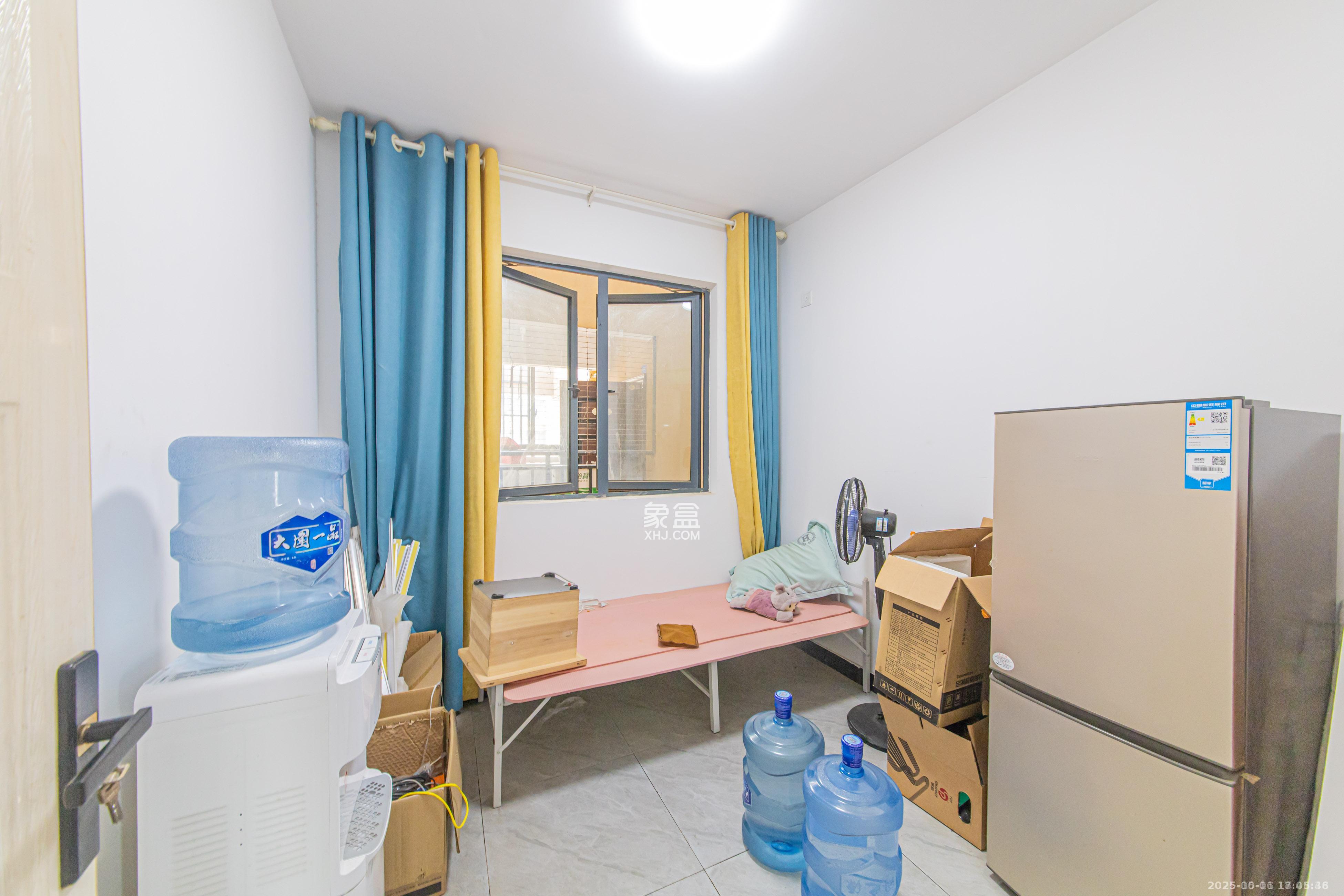 中建芙蓉嘉苑  3室2厅2卫    2200.0元/月室内图