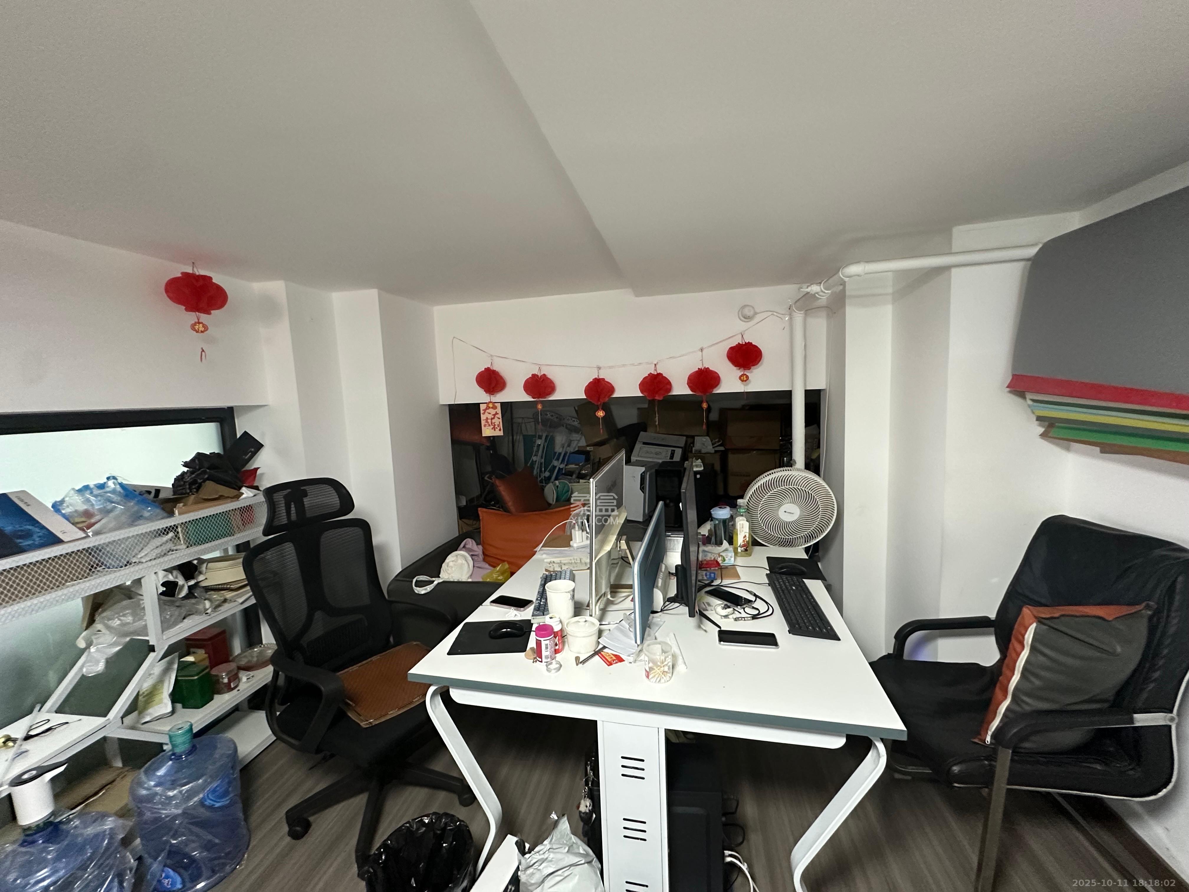 中海阅溪府  1室1厅1卫    1500.0元/月 中海阅溪府  1室1厅1卫    1500.0元/月室内图