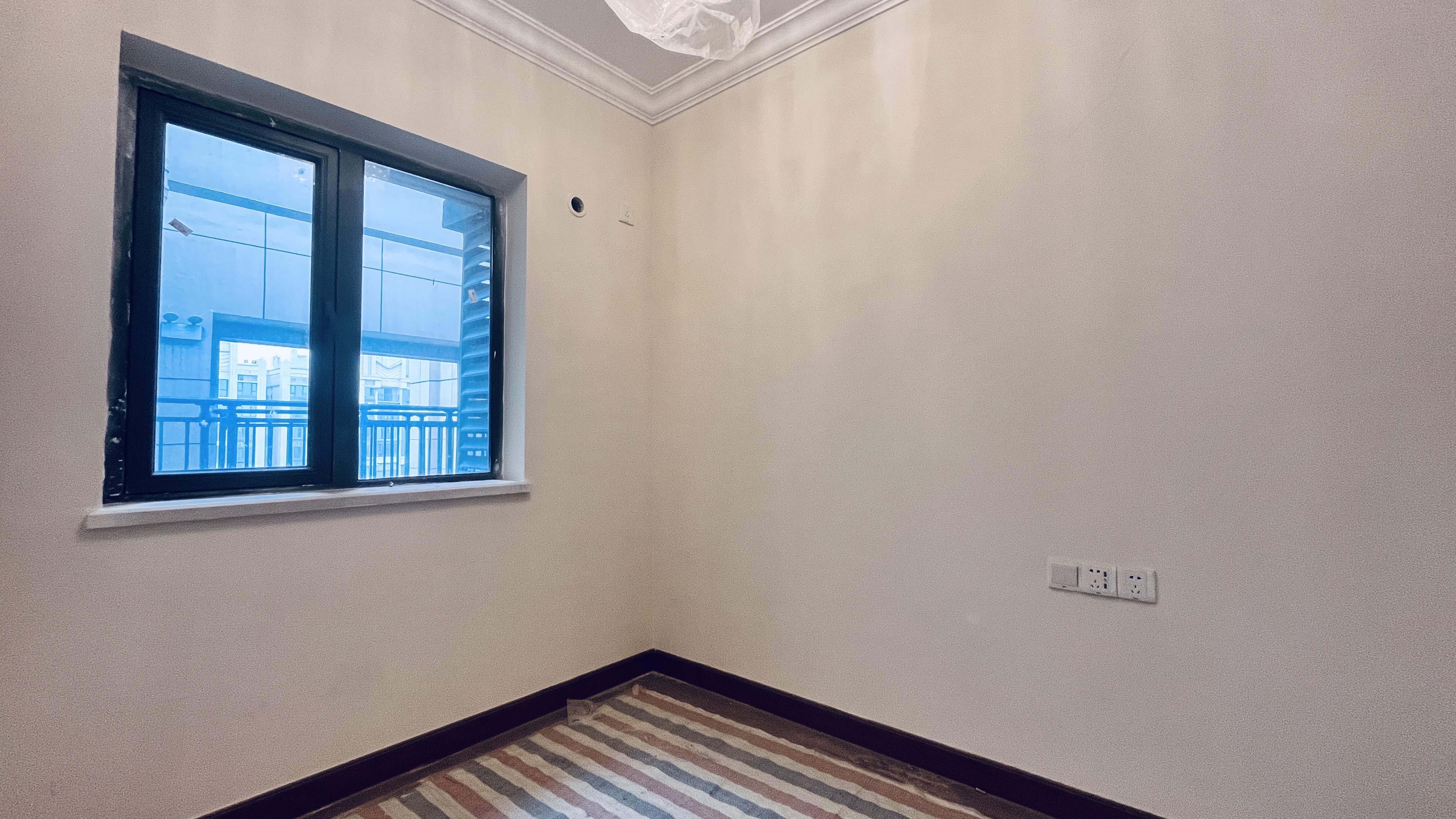 恒大名都 2室2厅1卫 40.0万 恒大名都 2室2厅1卫 40.0万客厅