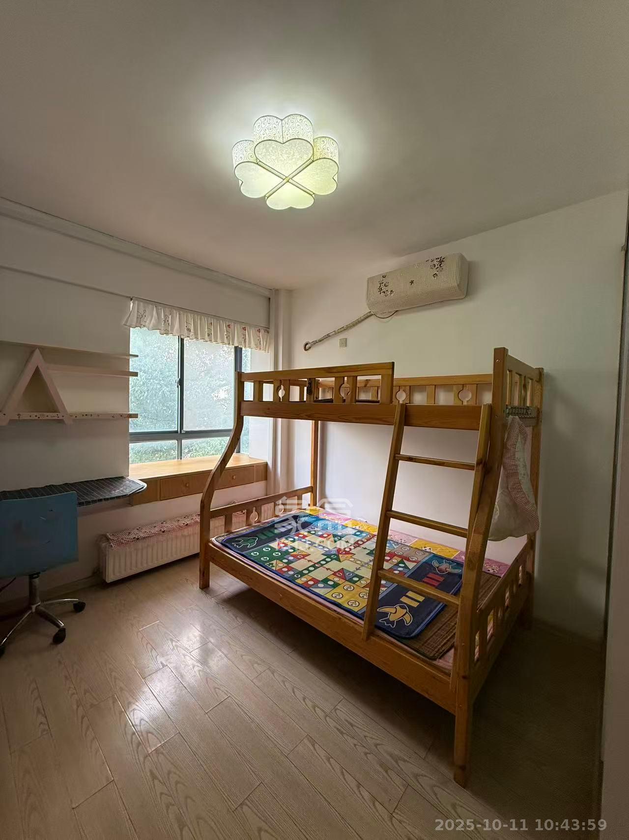 欧园  2室2厅1卫    2600.0元/月室内图