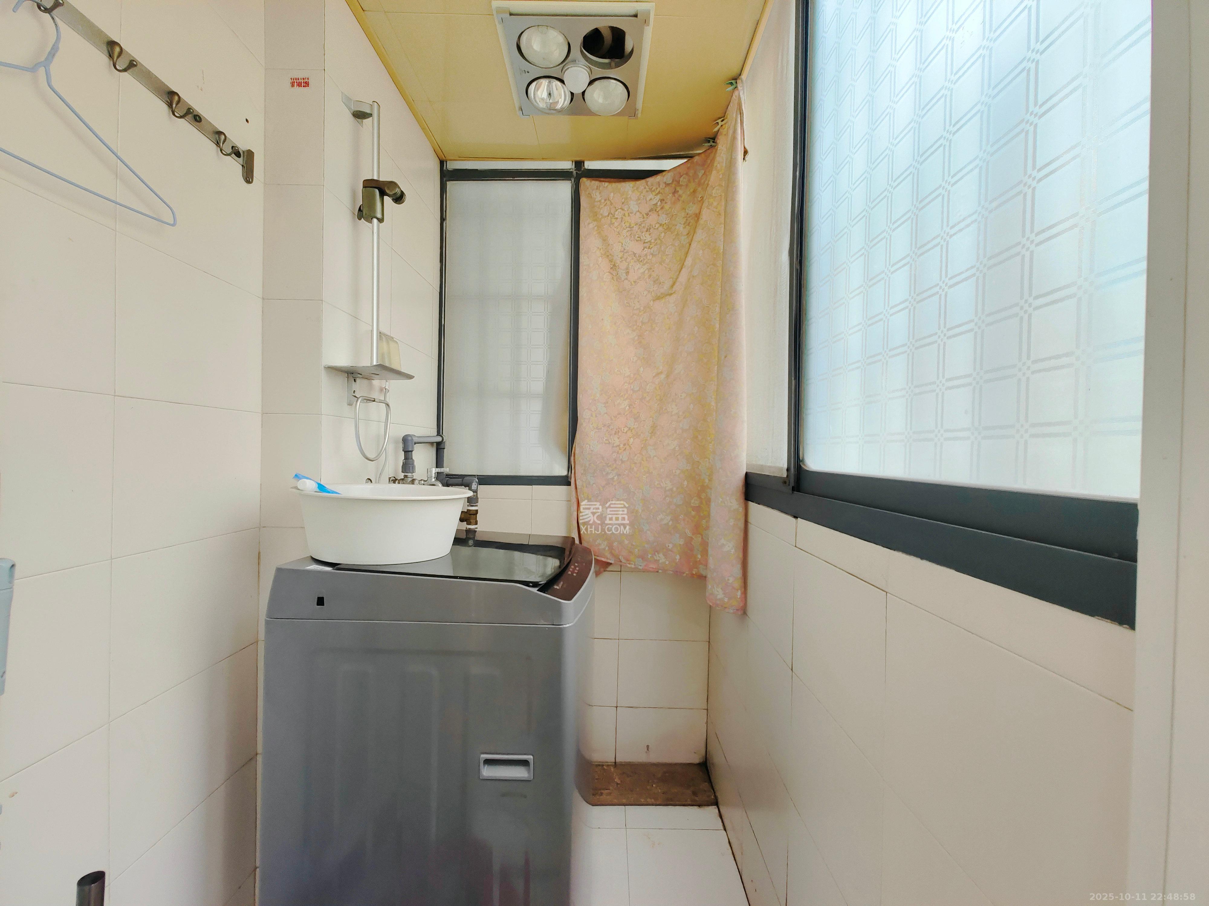 枫林绿洲  4室2厅2卫    2600.0元/月 枫林绿洲  4室2厅2卫    2600.0元/月室内图