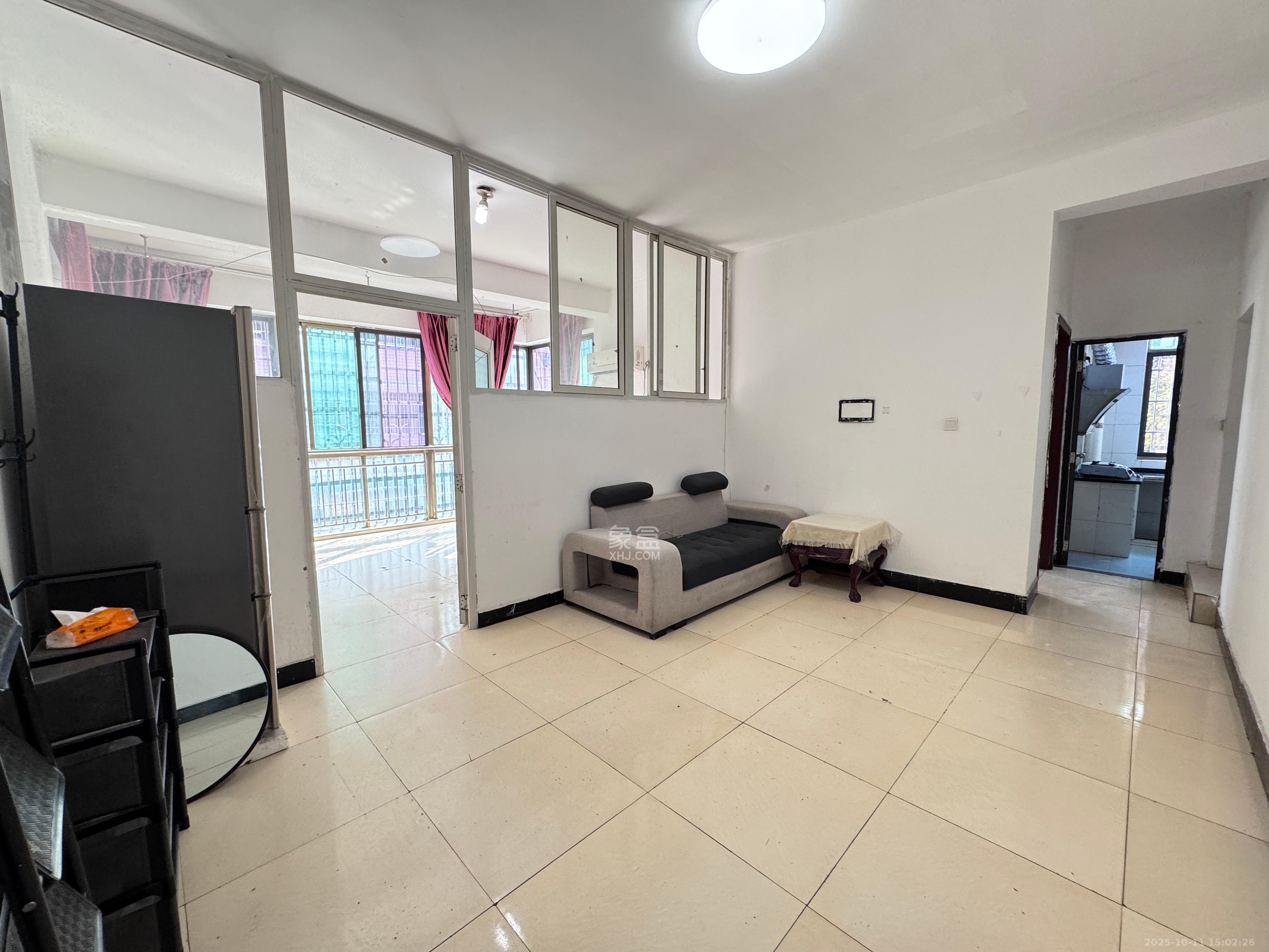 华美佳园(鄱阳佳园) 1室0厅0卫 1200.0元/月 华美佳园(鄱阳佳园) 1室0厅0卫 1200.0元/月室内图