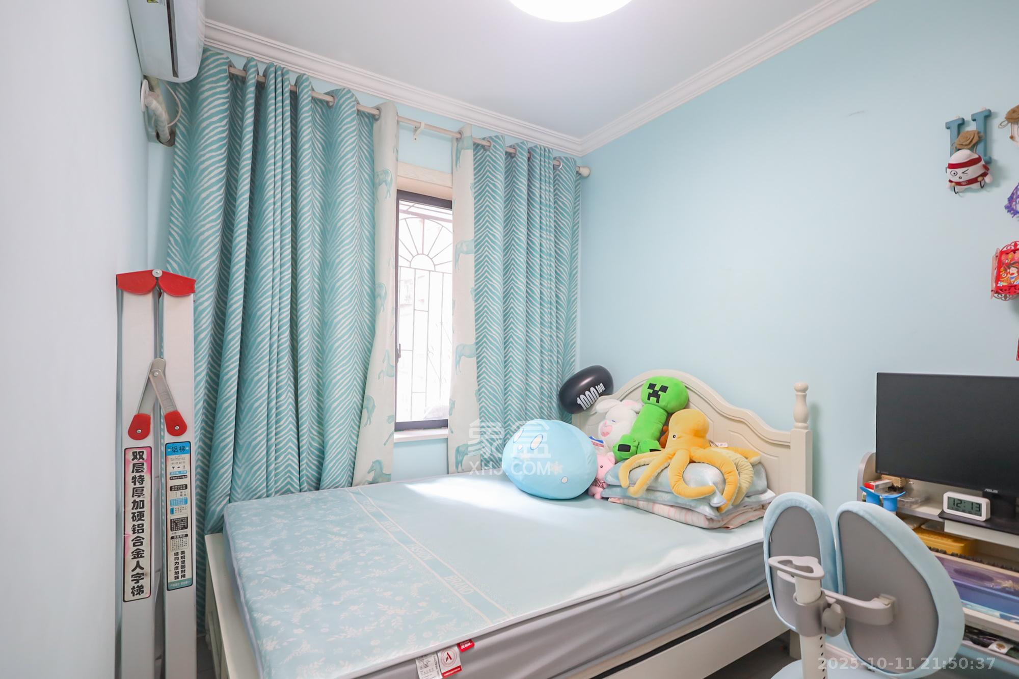 老鸦冲小区  2室1厅1卫    49.8万卧室