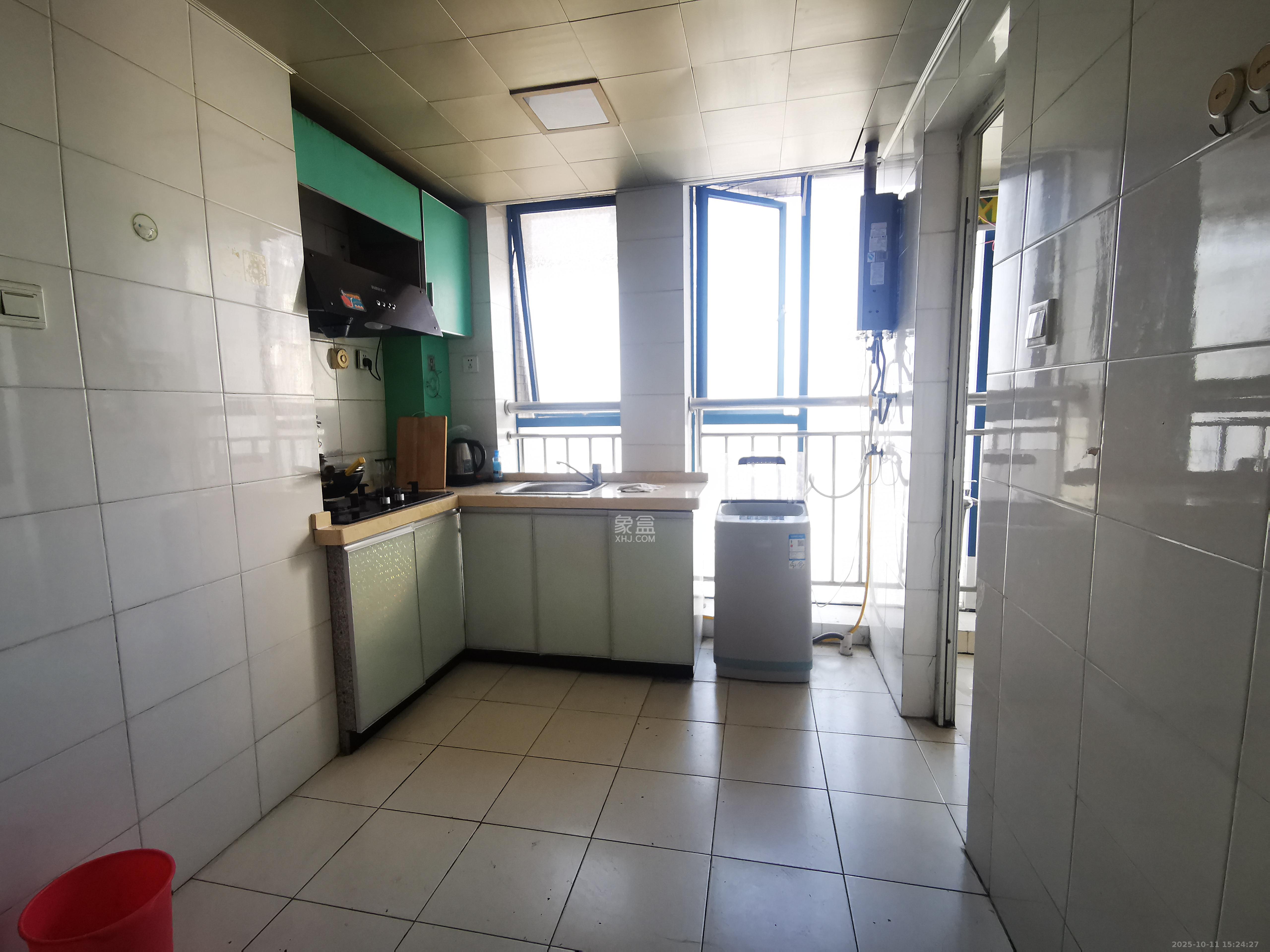 东一国际 1室1厅0卫 1600.0元/月 东一国际 1室1厅0卫 1600.0元/月室内图