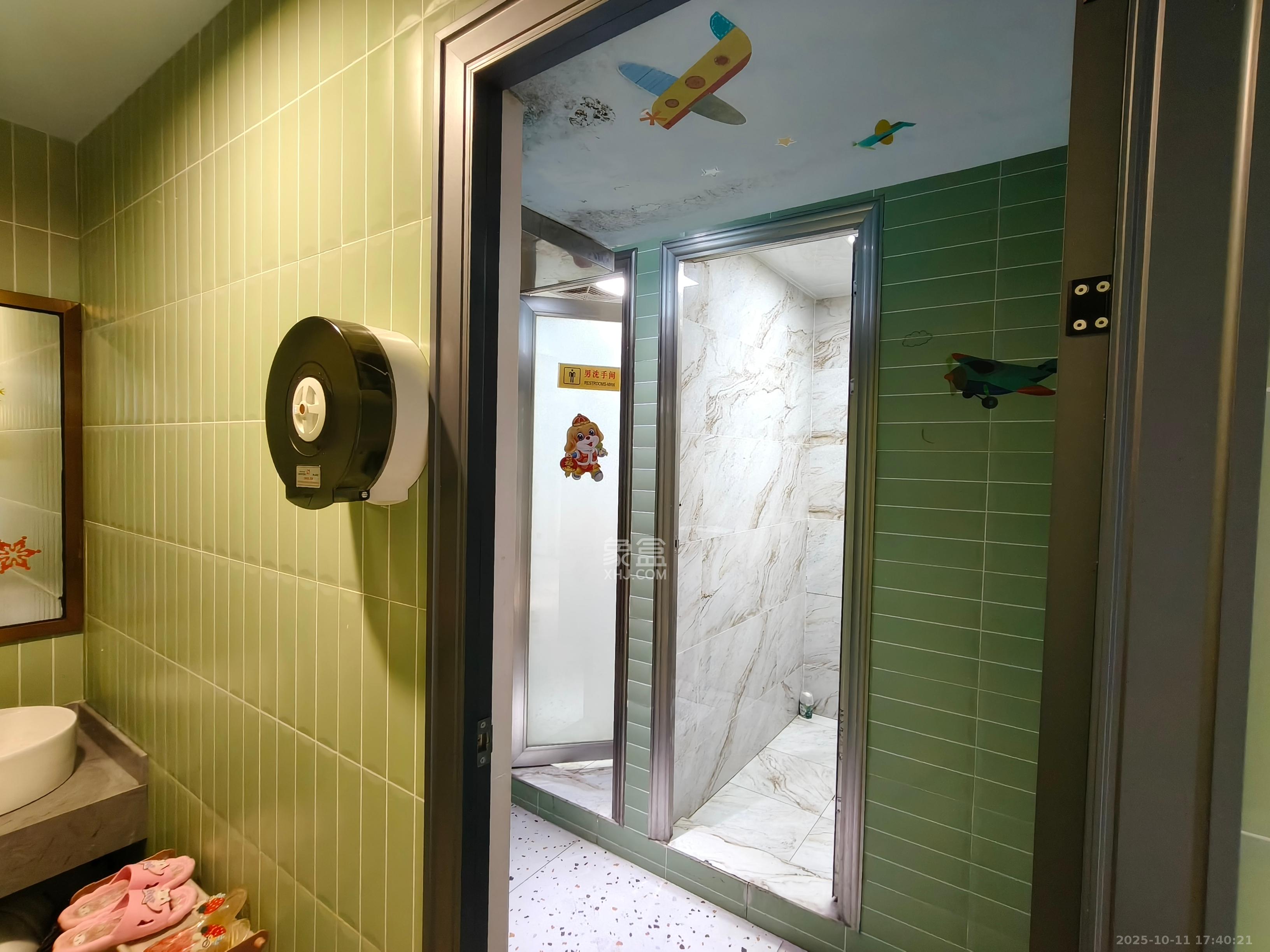 郡原广场   400.0㎡      15000.0元/月室内图