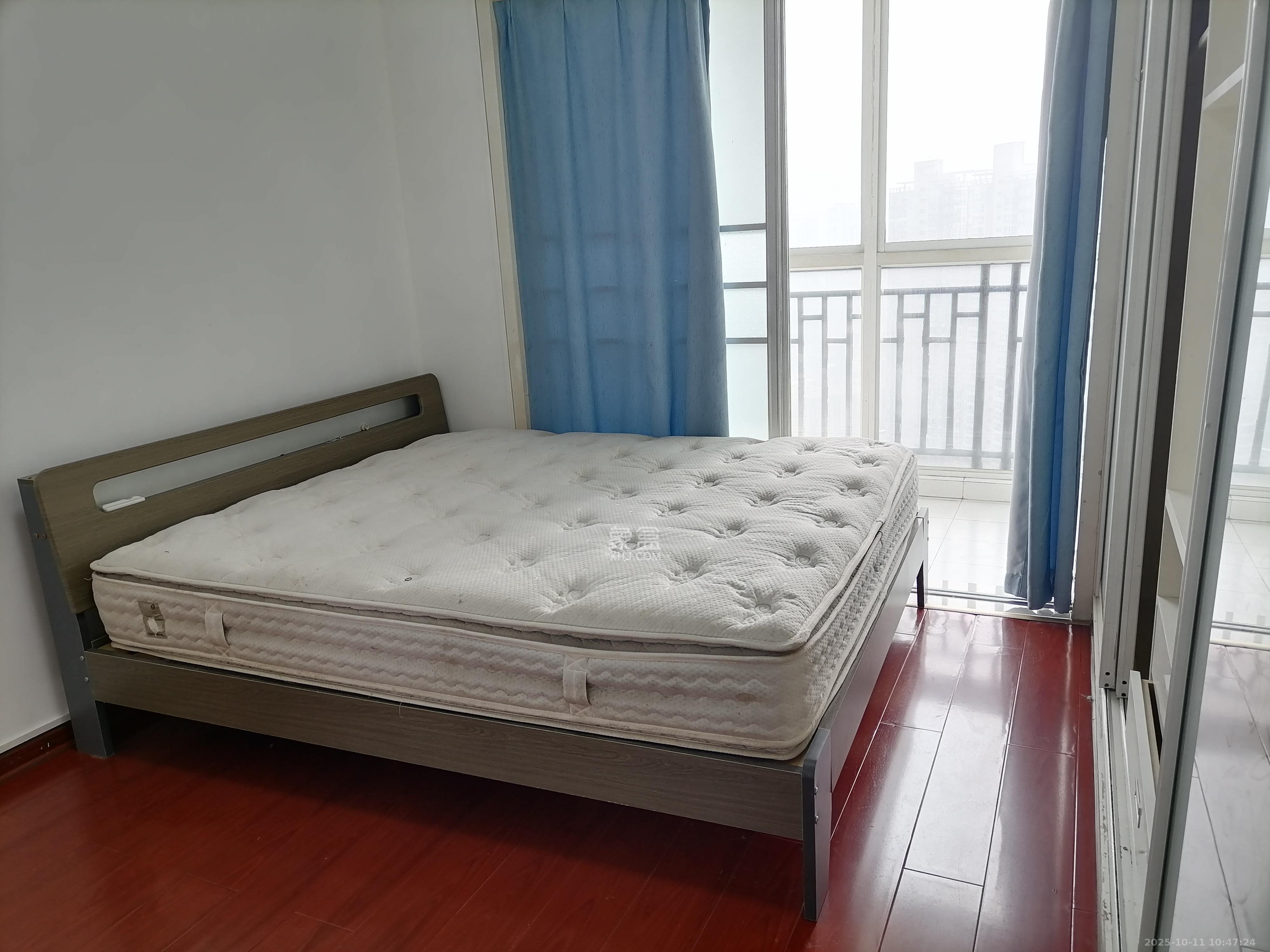 顺天黄金海岸 3室2厅1卫 2500.0元/月 顺天黄金海岸 3室2厅1卫 2500.0元/月室内图