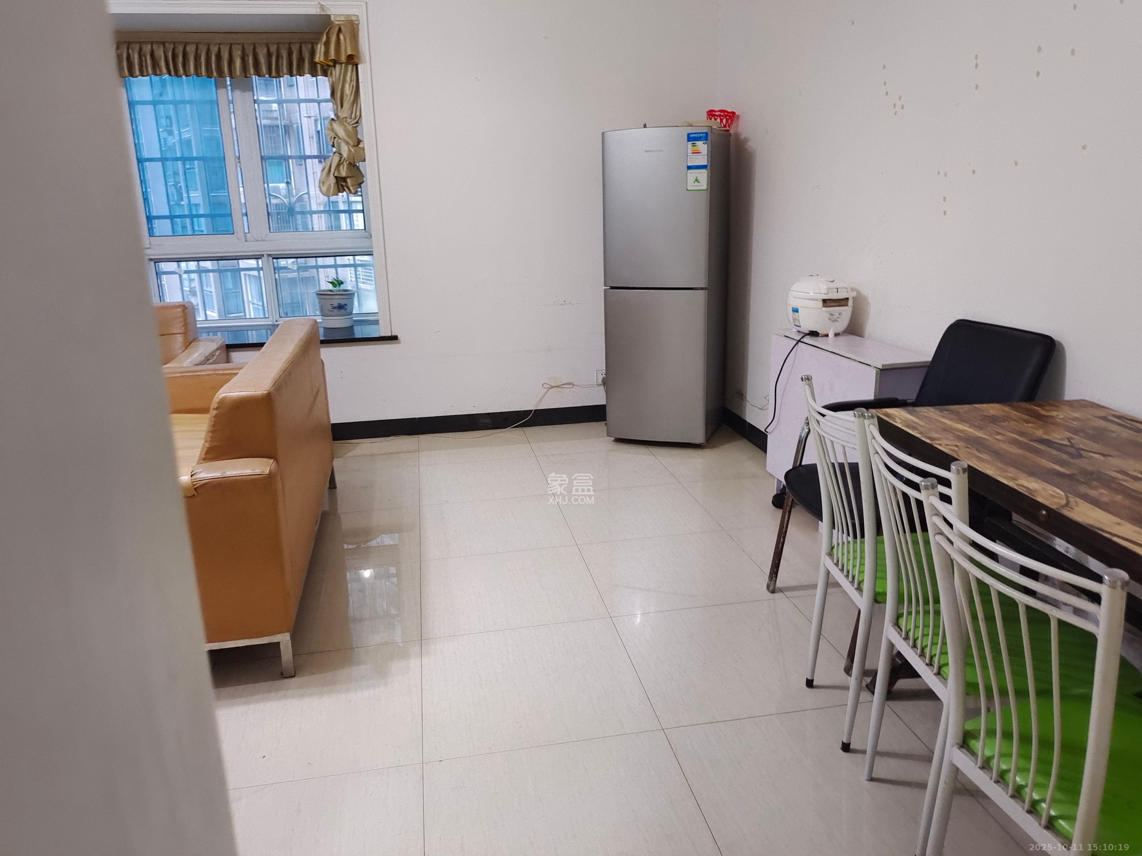 益佳苑  1室1厅1卫    2500.0元/月 益佳苑  1室1厅1卫    2500.0元/月室内图