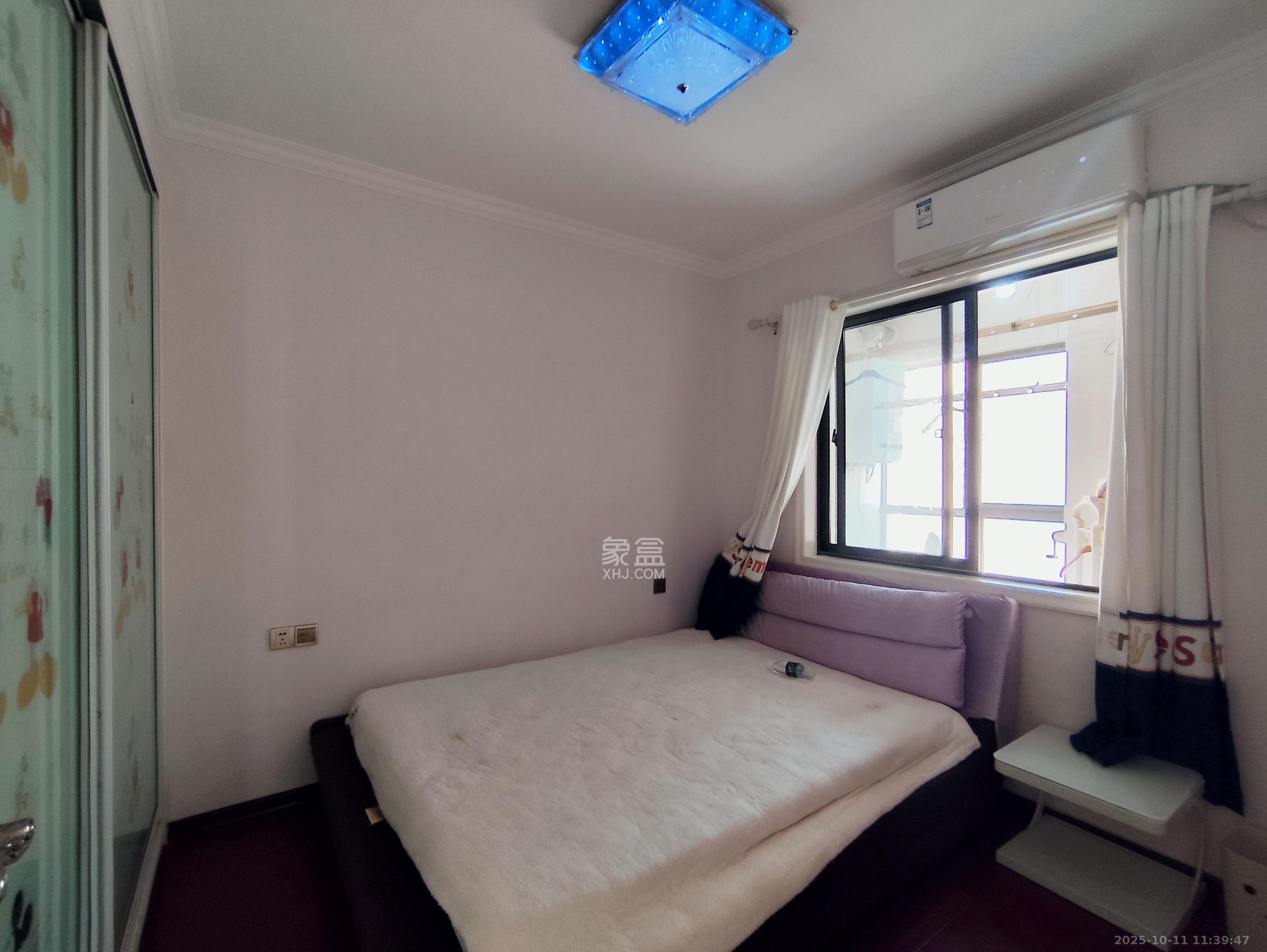 旭辉华庭  3室2厅2卫    2200.0元/月室内图