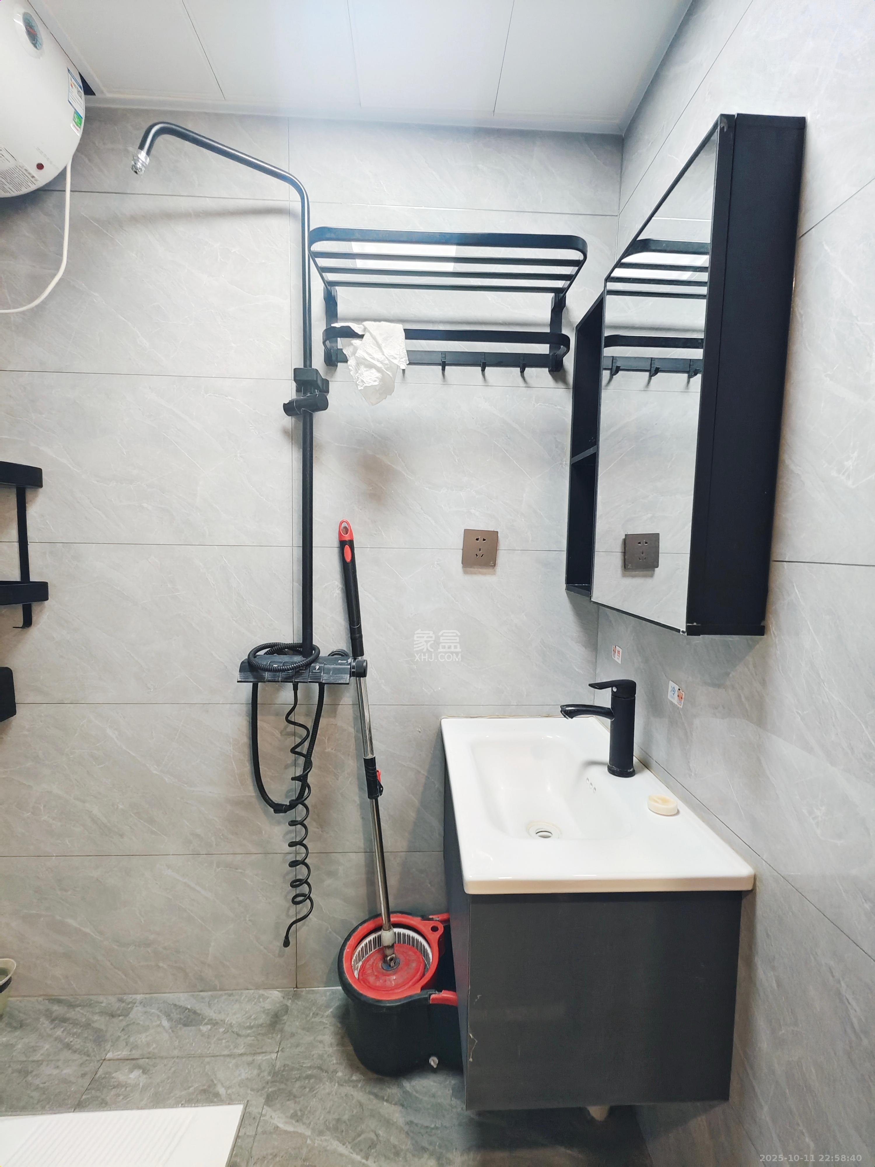 保利天禧EF区 1室0厅0卫 1500.0元/月 保利天禧EF区 1室0厅0卫 1500.0元/月室内图