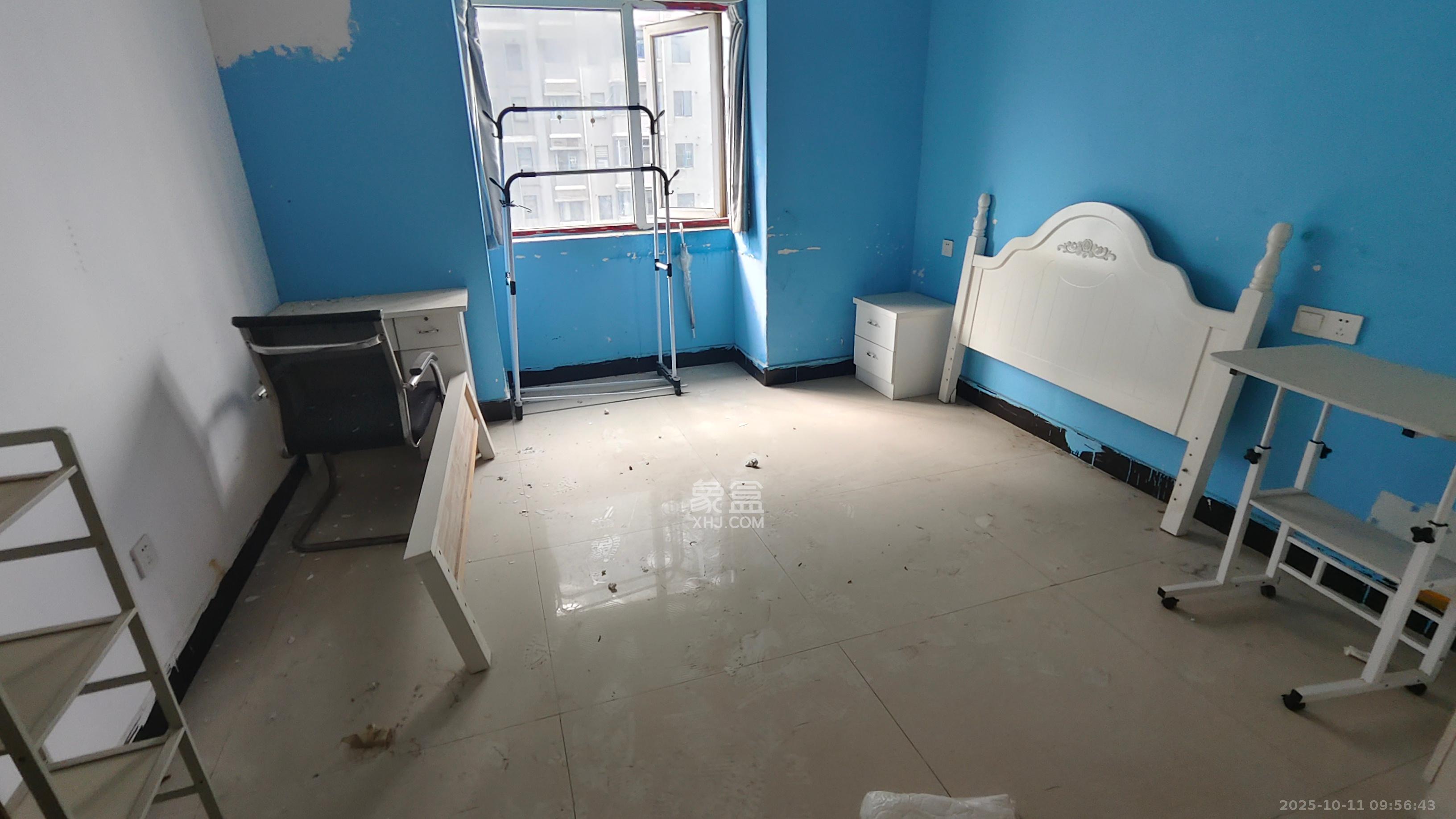 麓阳和景雅苑  3室2厅1卫    2500.0元/月室内图