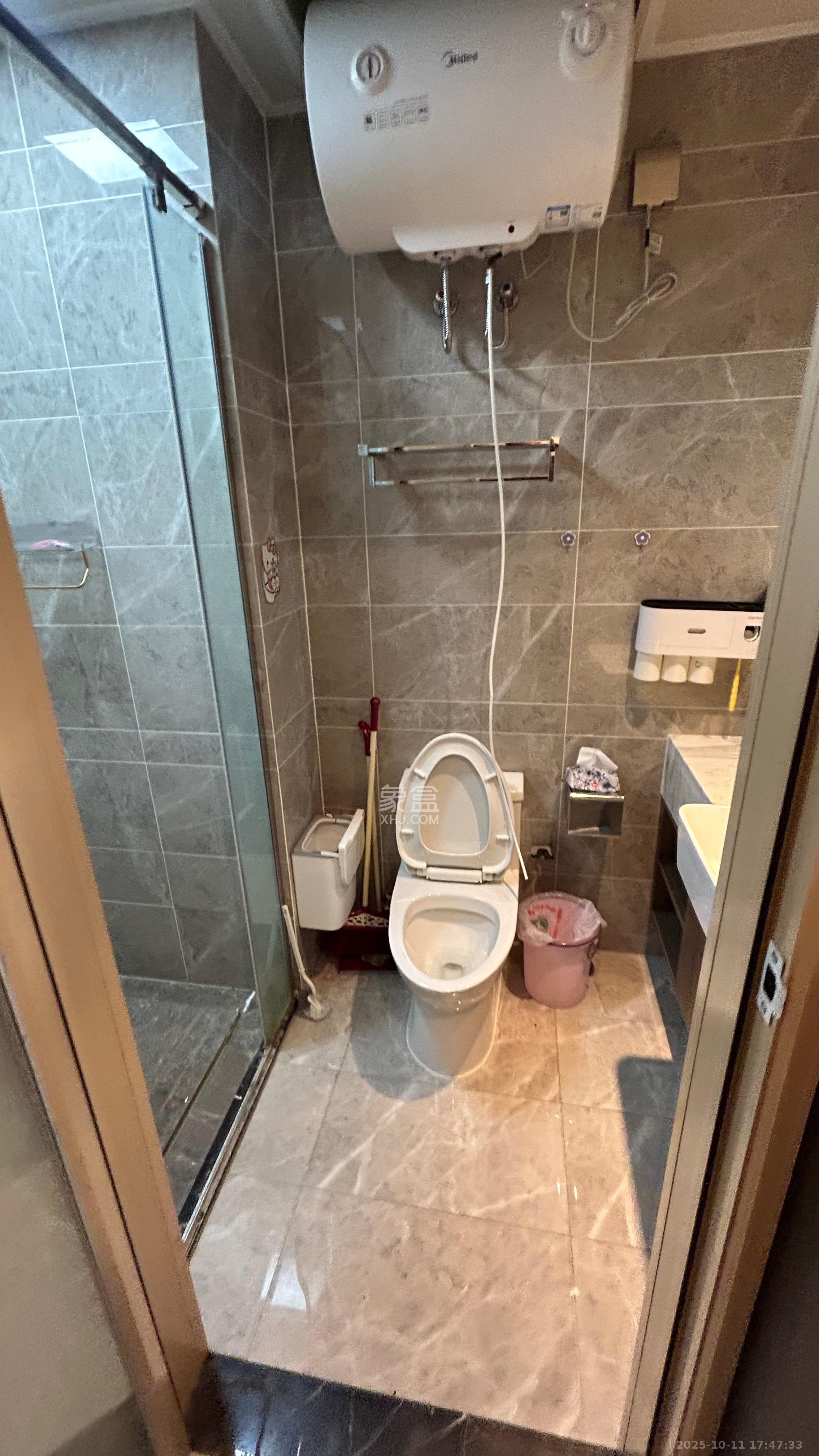 福天藏郡院子  1室1厅1卫    1000.0元/月 福天藏郡院子  1室1厅1卫    1000.0元/月室内图