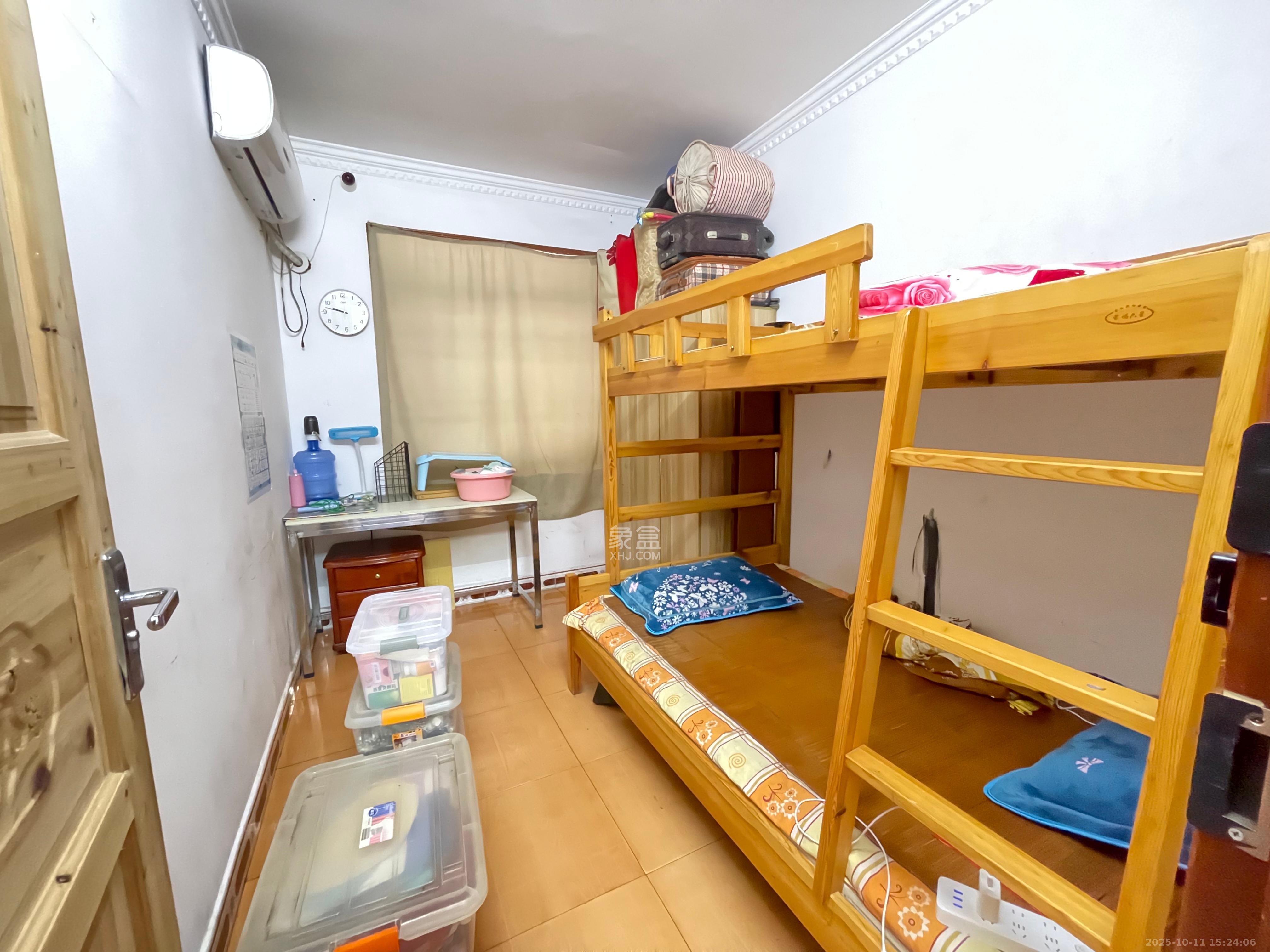 长坡社区  2室1厅1卫    1650.0元/月 长坡社区  2室1厅1卫    1650.0元/月室内图