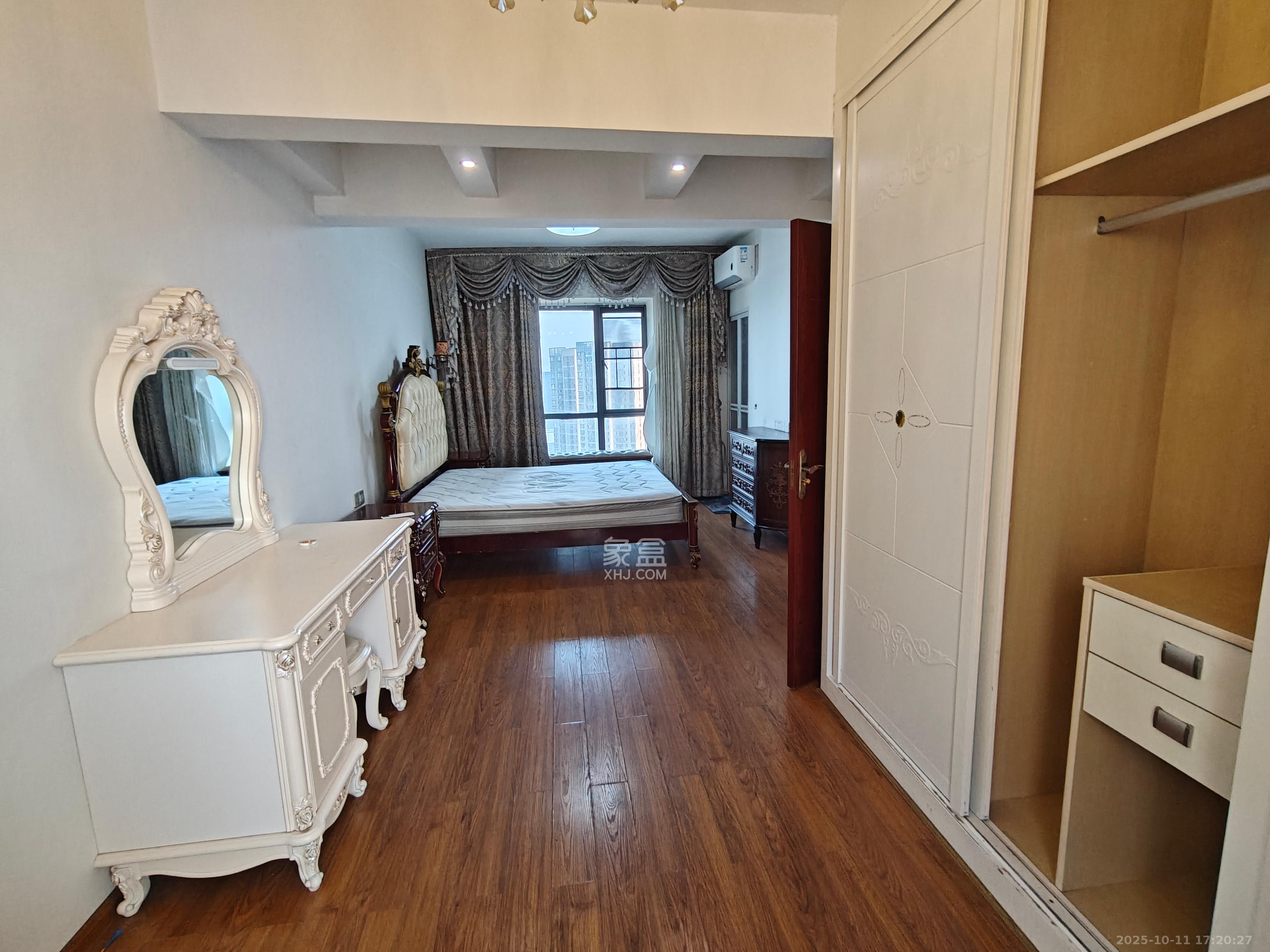 兰亭湾畔 2室2厅1卫 2800.0元/月 兰亭湾畔 2室2厅1卫 2800.0元/月室内图