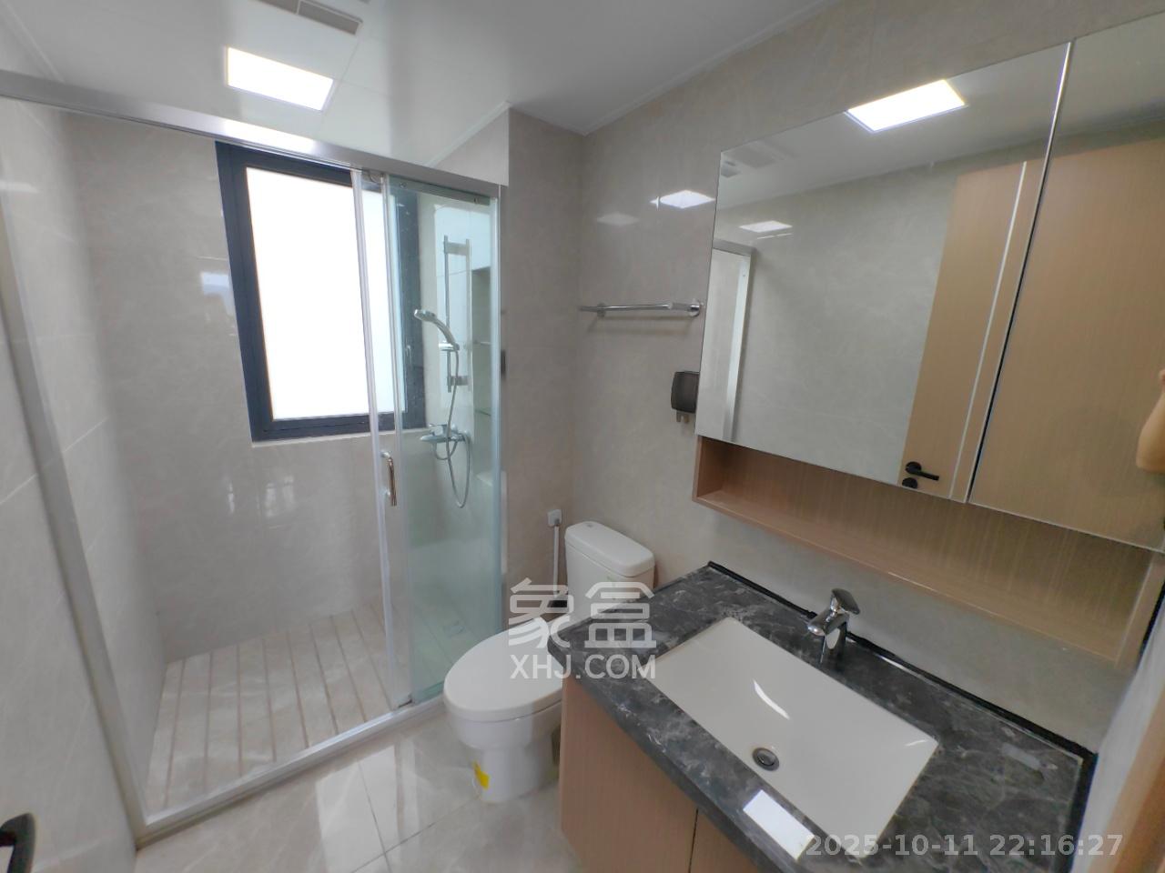 中海麓山境北区 4室2厅2卫 3000.0元/月 中海麓山境北区 4室2厅2卫 3000.0元/月室内图