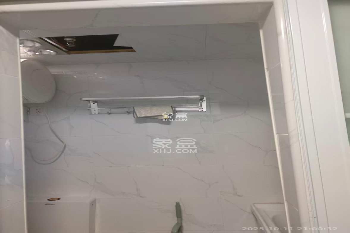 保利香槟国际 1室1厅1卫 1000.0元/月 保利香槟国际 1室1厅1卫 1000.0元/月室内图