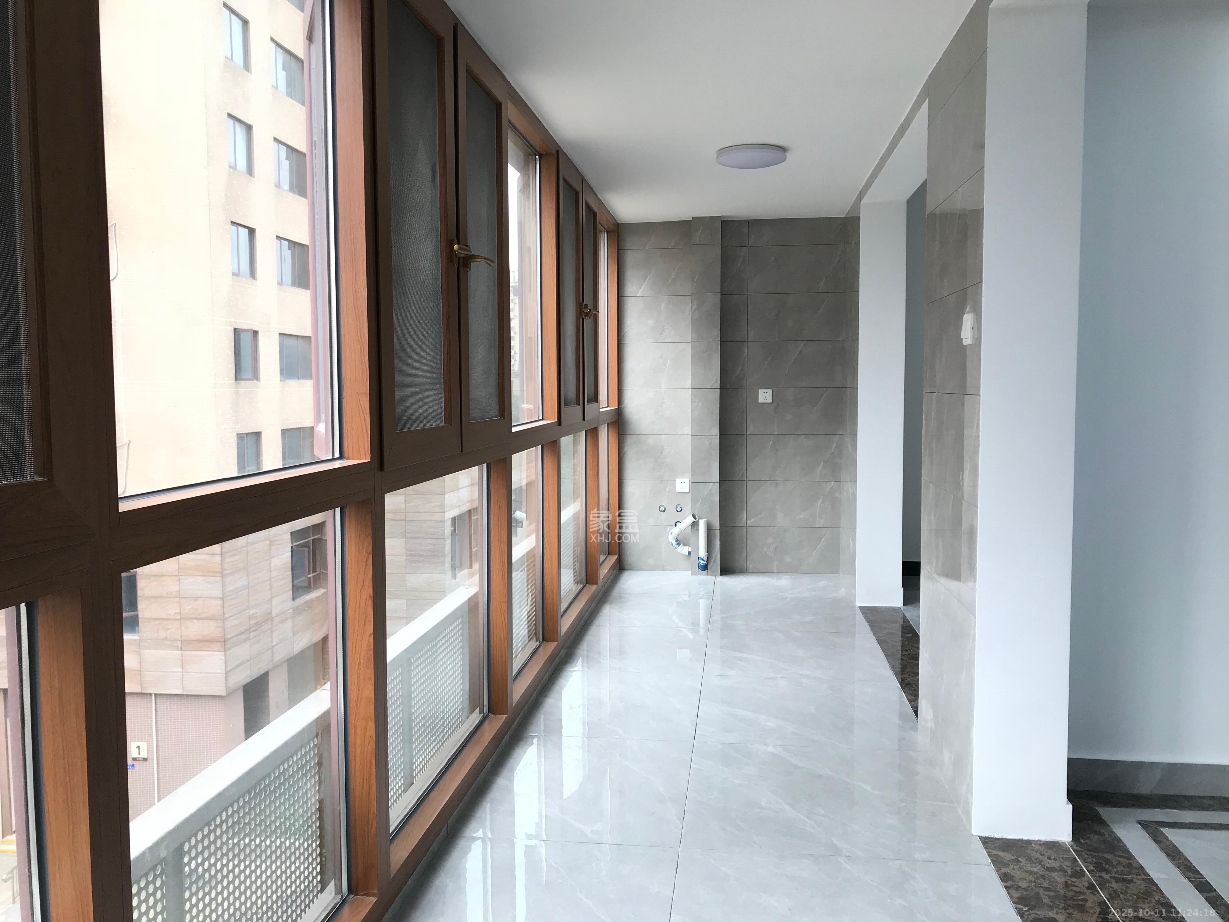 中惠锦堂 4室2厅2卫 4500.0元/月 中惠锦堂 4室2厅2卫 4500.0元/月室内图