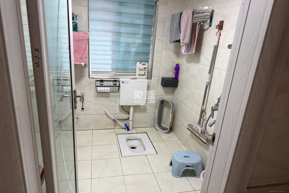 湘府十城(汇财御景湾新寓,汇财国际)  3室2厅2卫    2650.0元/月 湘府十城(汇财御景湾新寓,汇财国际)  3室2厅2卫    2650.0元/月室内图