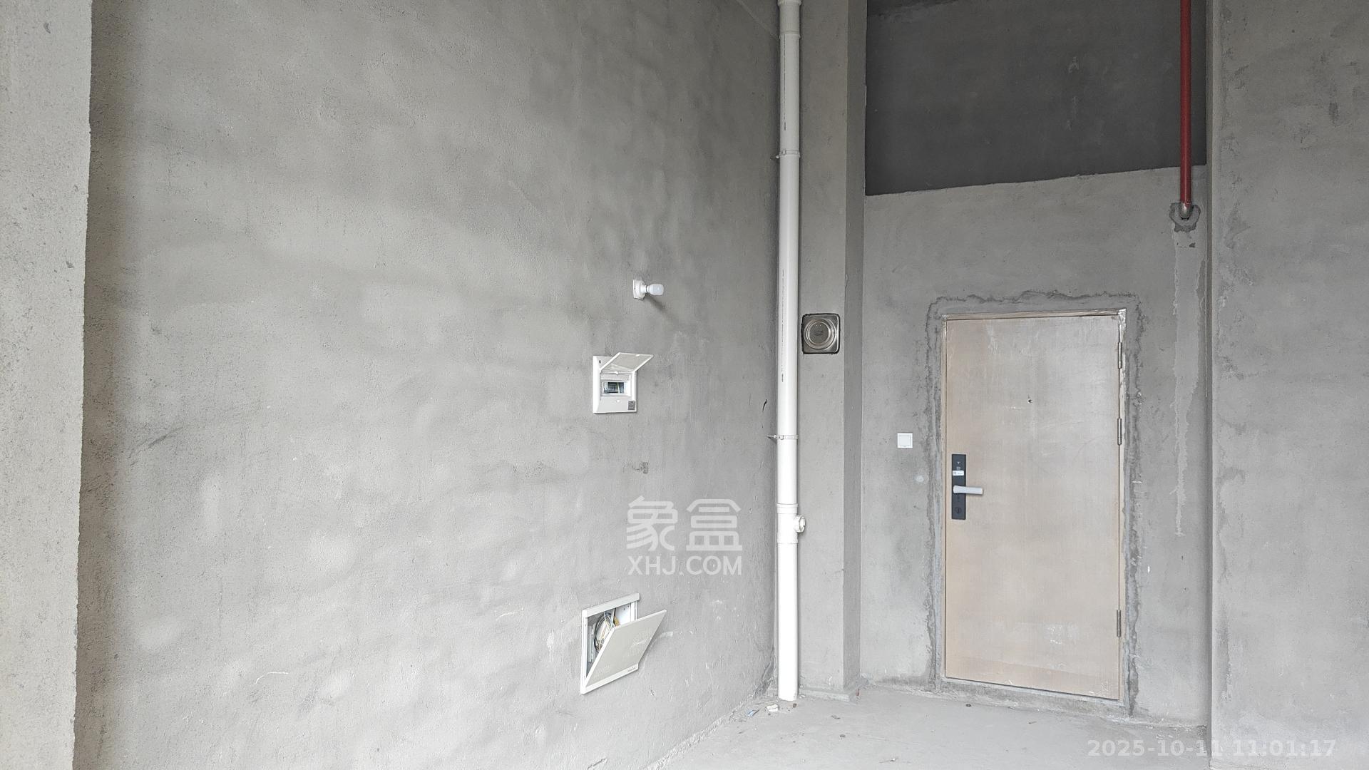 珠江花城好世界  1室0厅0卫    1400.0元/月 珠江花城好世界  1室0厅0卫    1400.0元/月室内图1