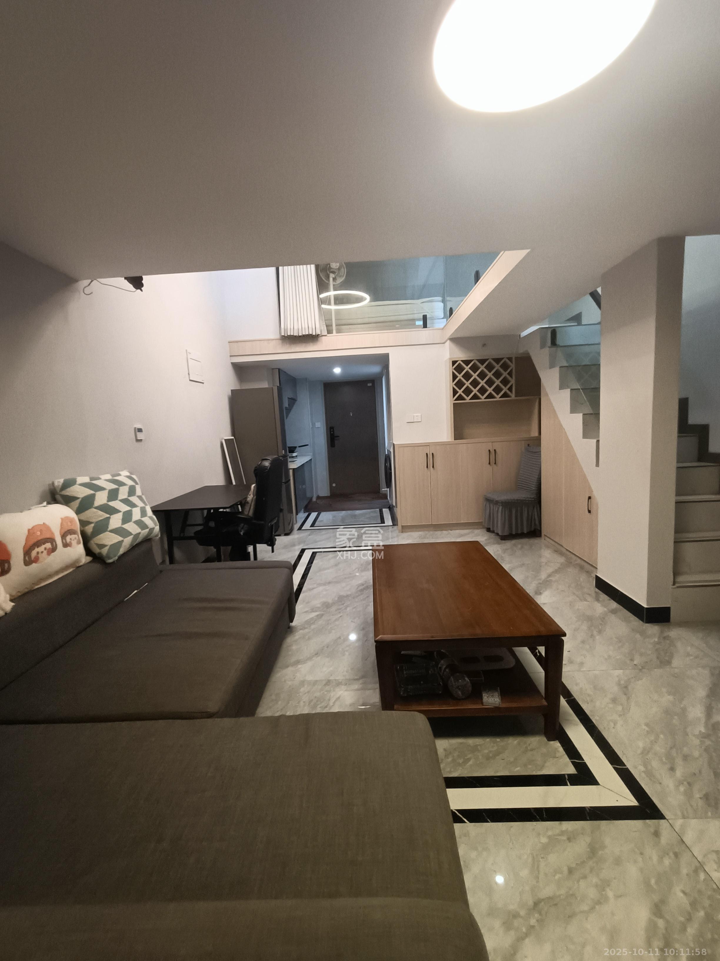 荣盛花语书苑  1室0厅0卫    2000.0元/月室内图