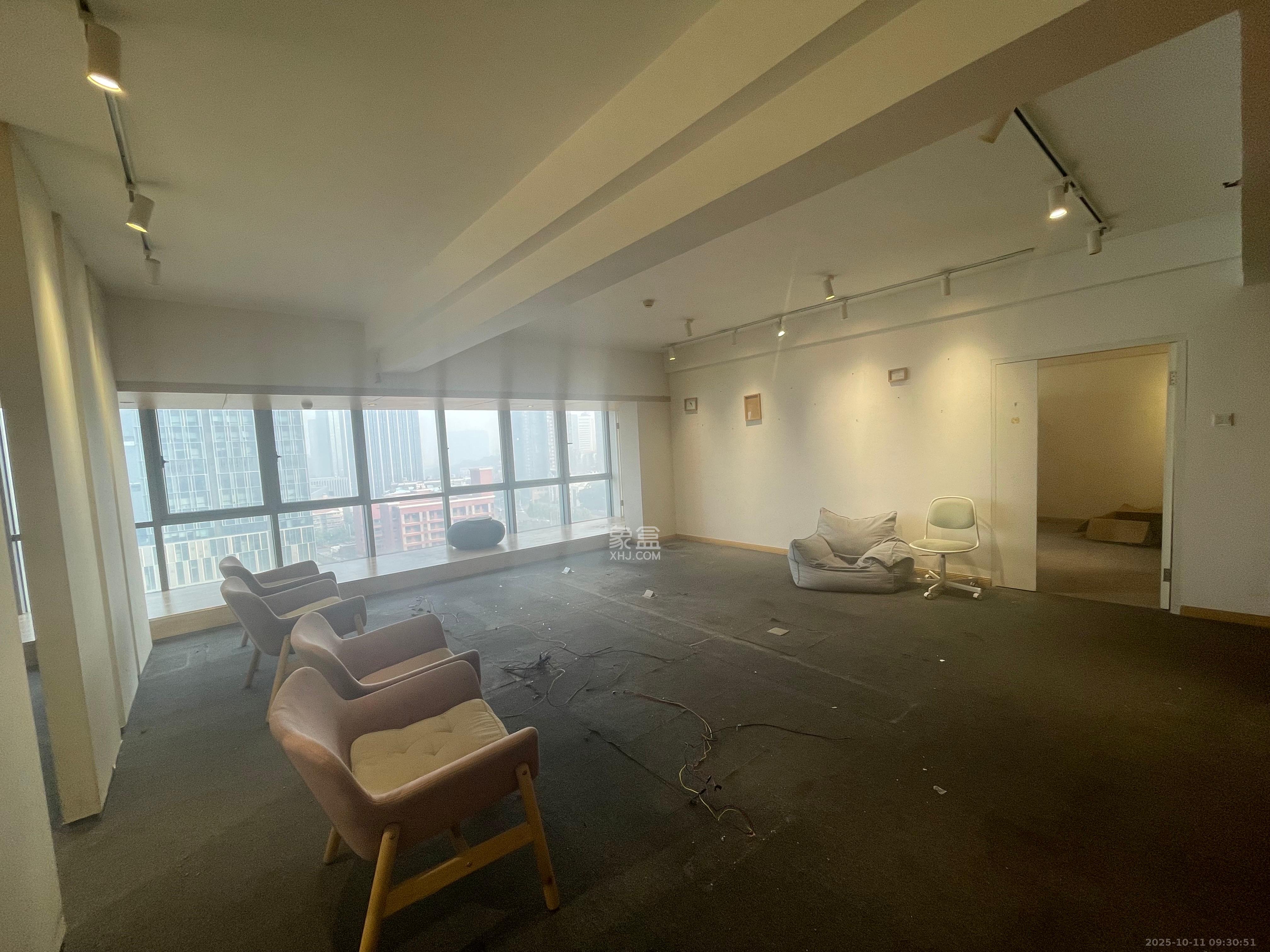 保利国际广场 1室1厅1卫 7500.0元/月 保利国际广场 1室1厅1卫 7500.0元/月室内图