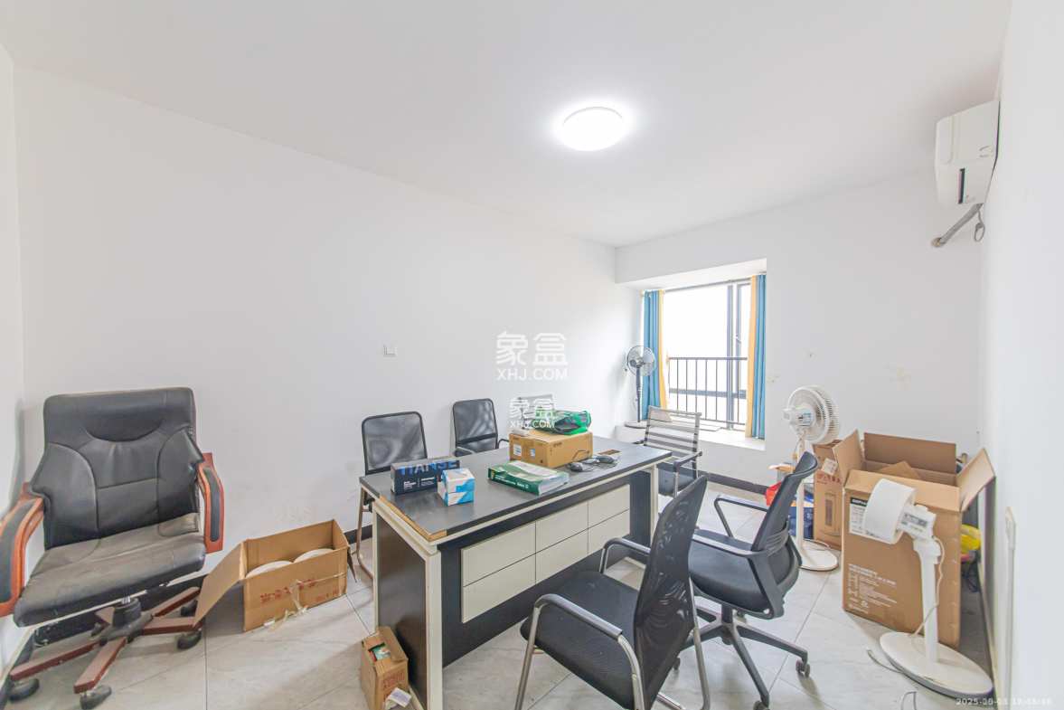 中建芙蓉嘉苑 3室2厅2卫 2200.0元/月 中建芙蓉嘉苑 3室2厅2卫 2200.0元/月室内图