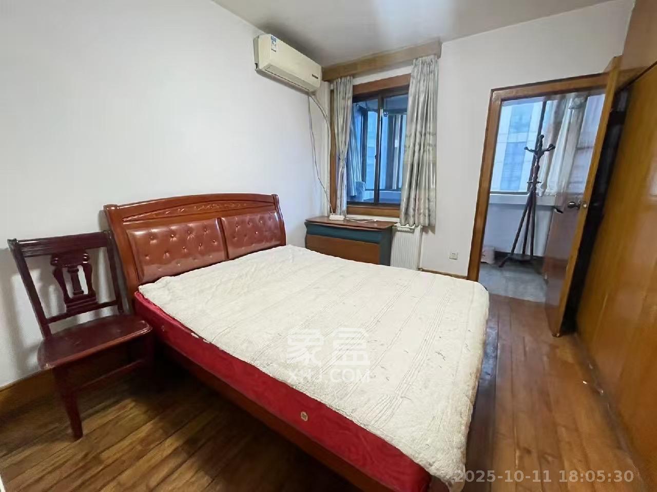 窑岭光大银行宿舍  2室1厅1卫    2500.0元/月 窑岭光大银行宿舍  2室1厅1卫    2500.0元/月室内图