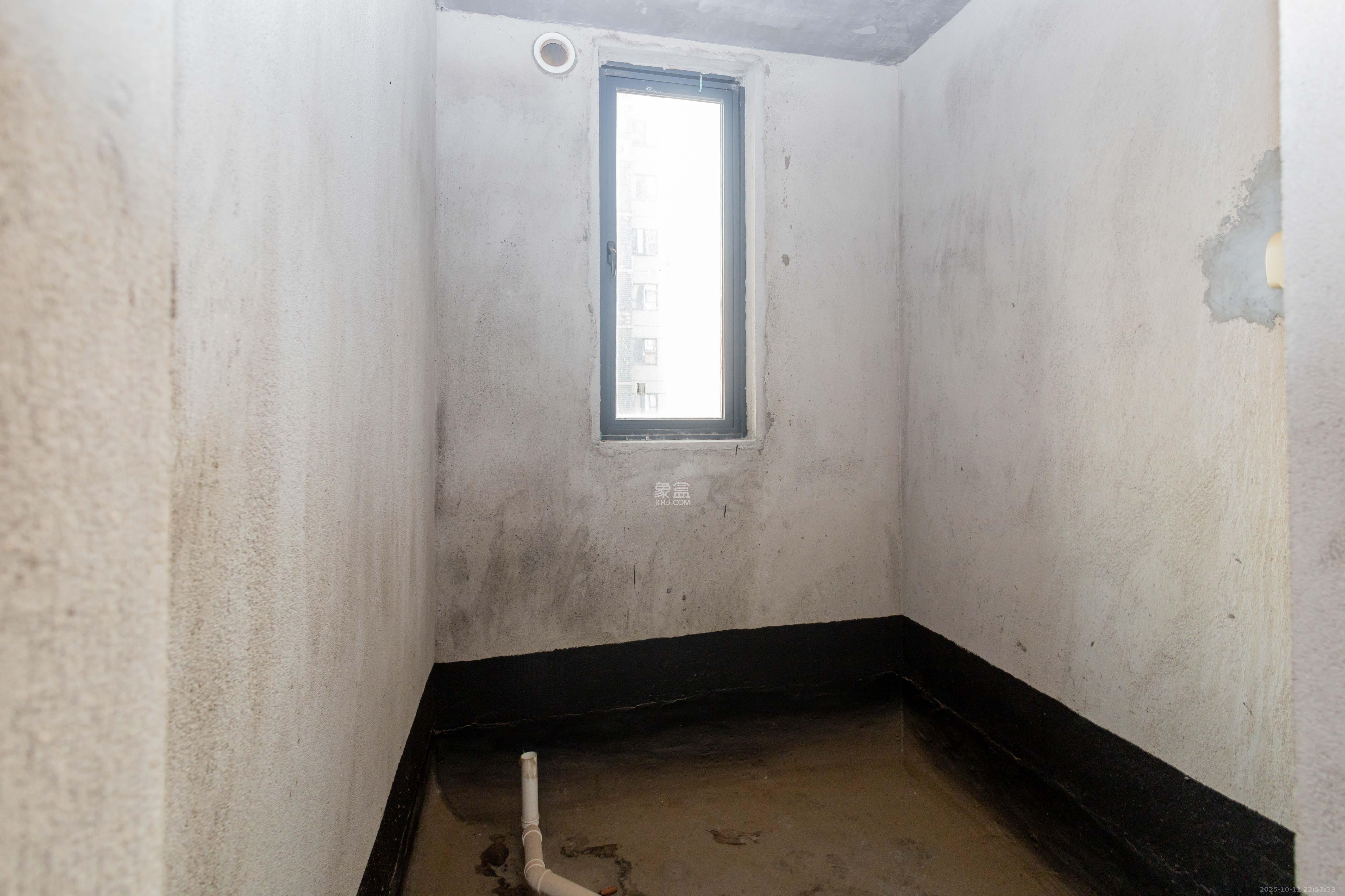 爵世名邸东湖(东湖壹号企业总部基地) 2室2厅1卫 56.8万 爵世名邸东湖(东湖壹号企业总部基地) 2室2厅1卫 56.8万卫生间