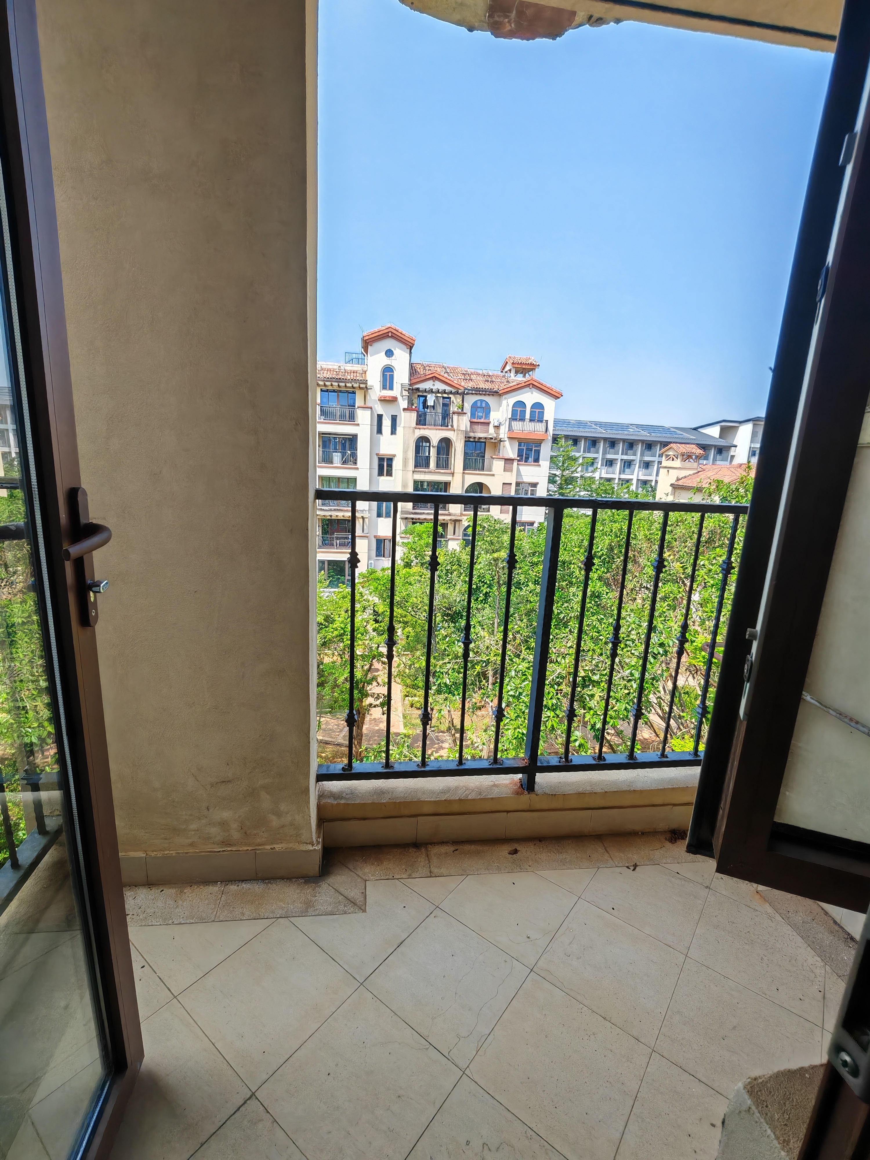 富力盈溪谷  4室2厅2卫    3200.0元/月室内图